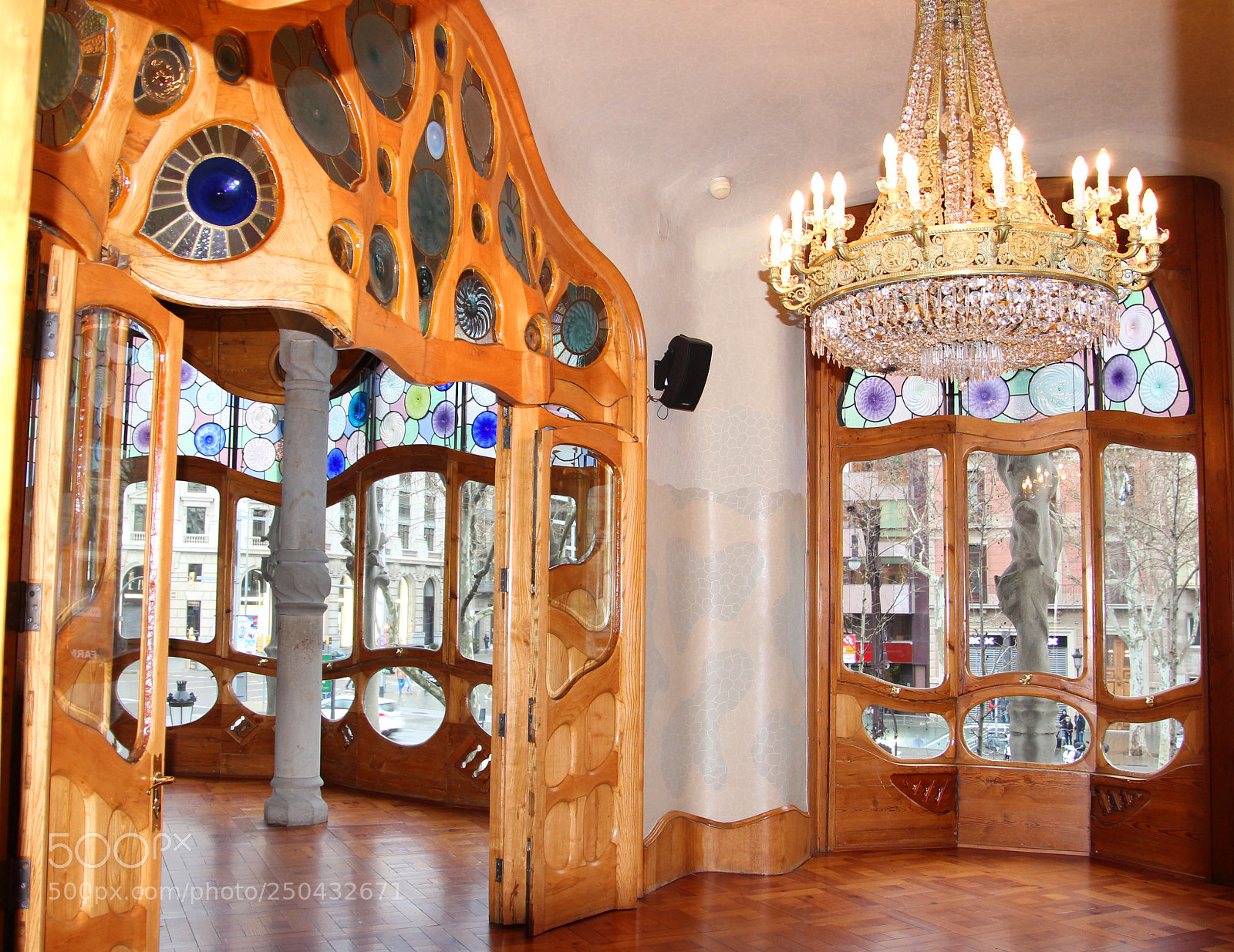 Canon EOS 650D (EOS Rebel T4i / EOS Kiss X6i) sample photo. Casa batllo gaudi photography