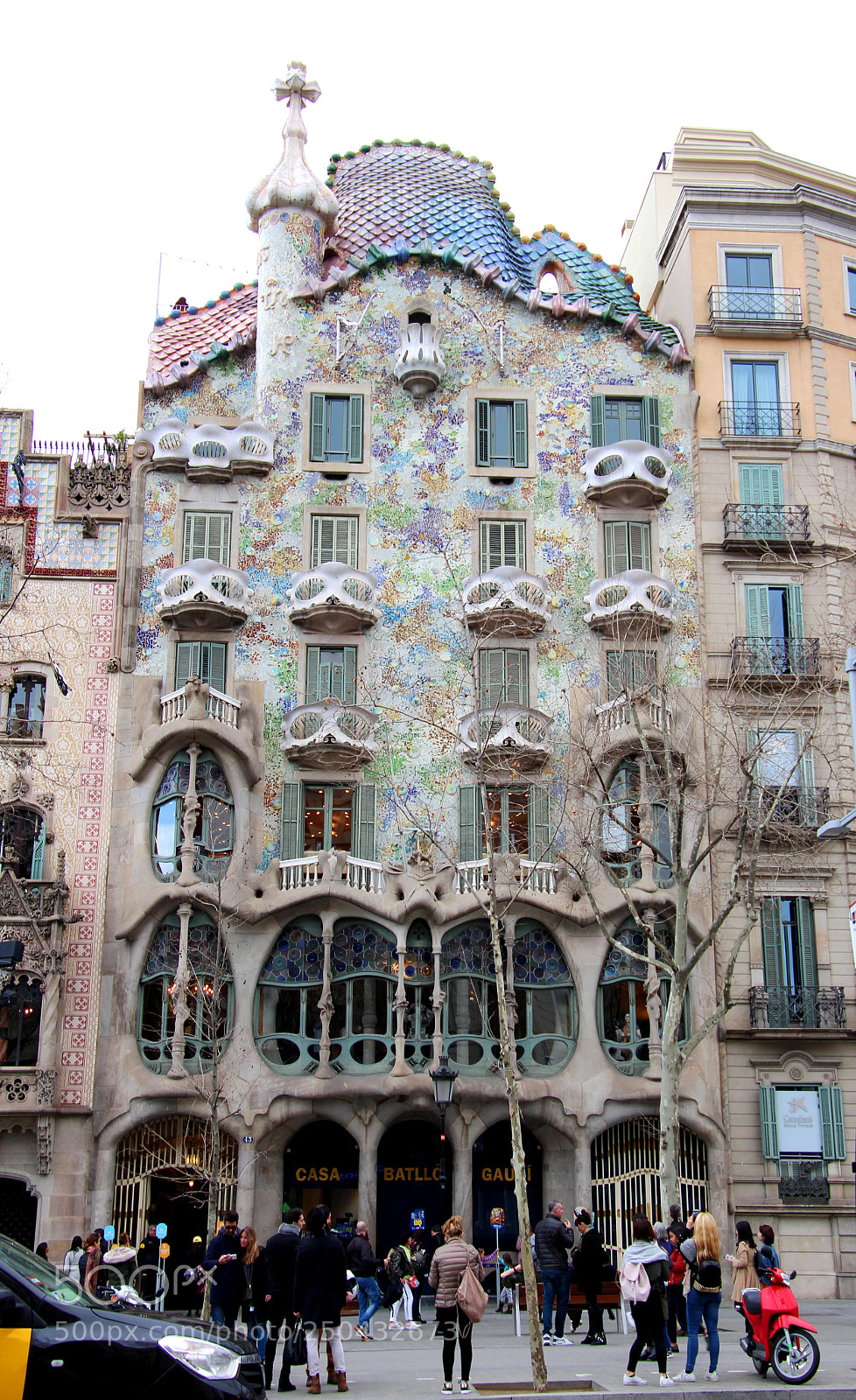 Canon EOS 650D (EOS Rebel T4i / EOS Kiss X6i) sample photo. Casa batllo gaudi photography
