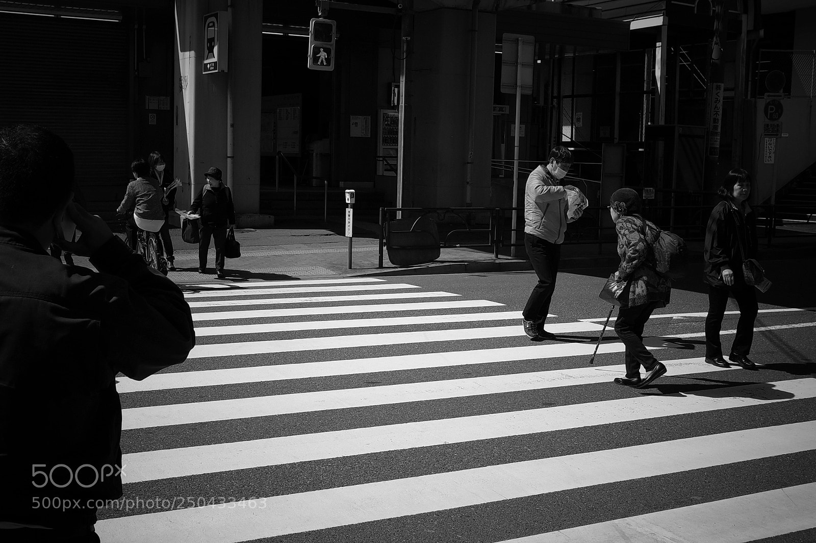 Ricoh GR II sample photo. Streets photography