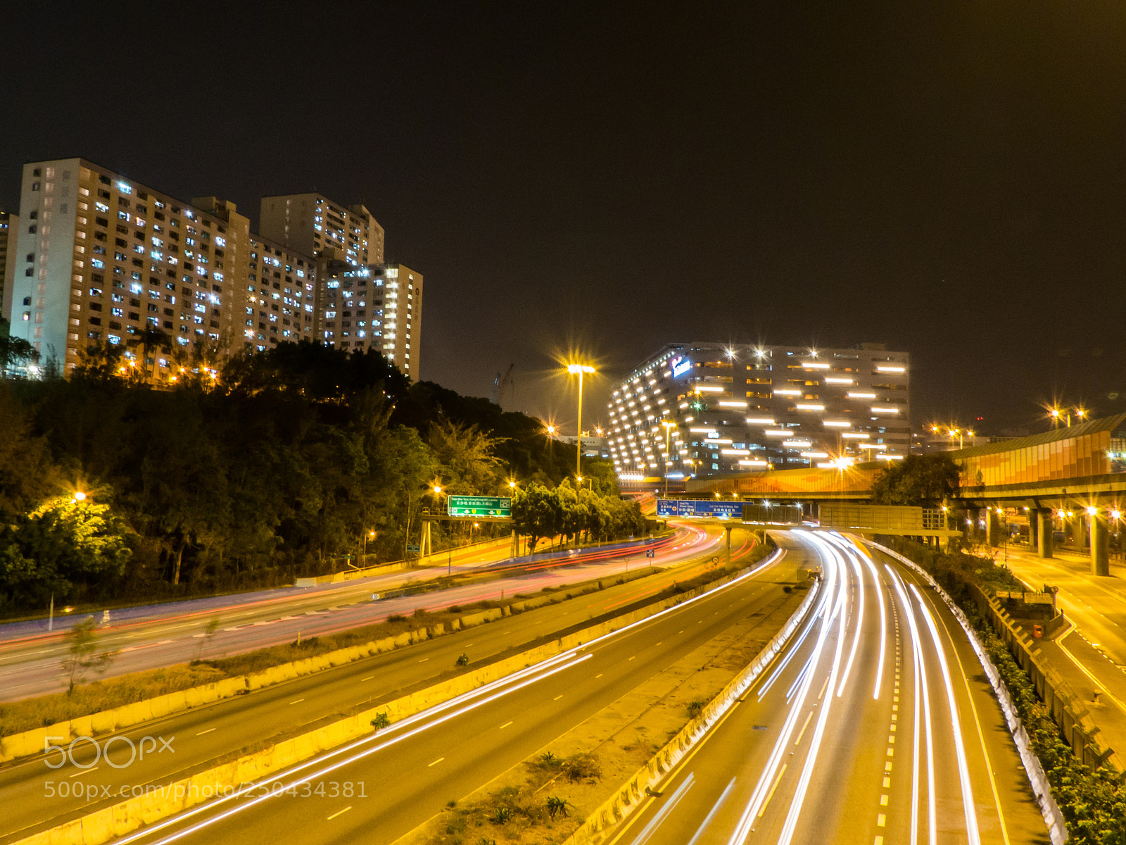 Panasonic Lumix DMC-FZ200 sample photo. Lai king, hong kong photography