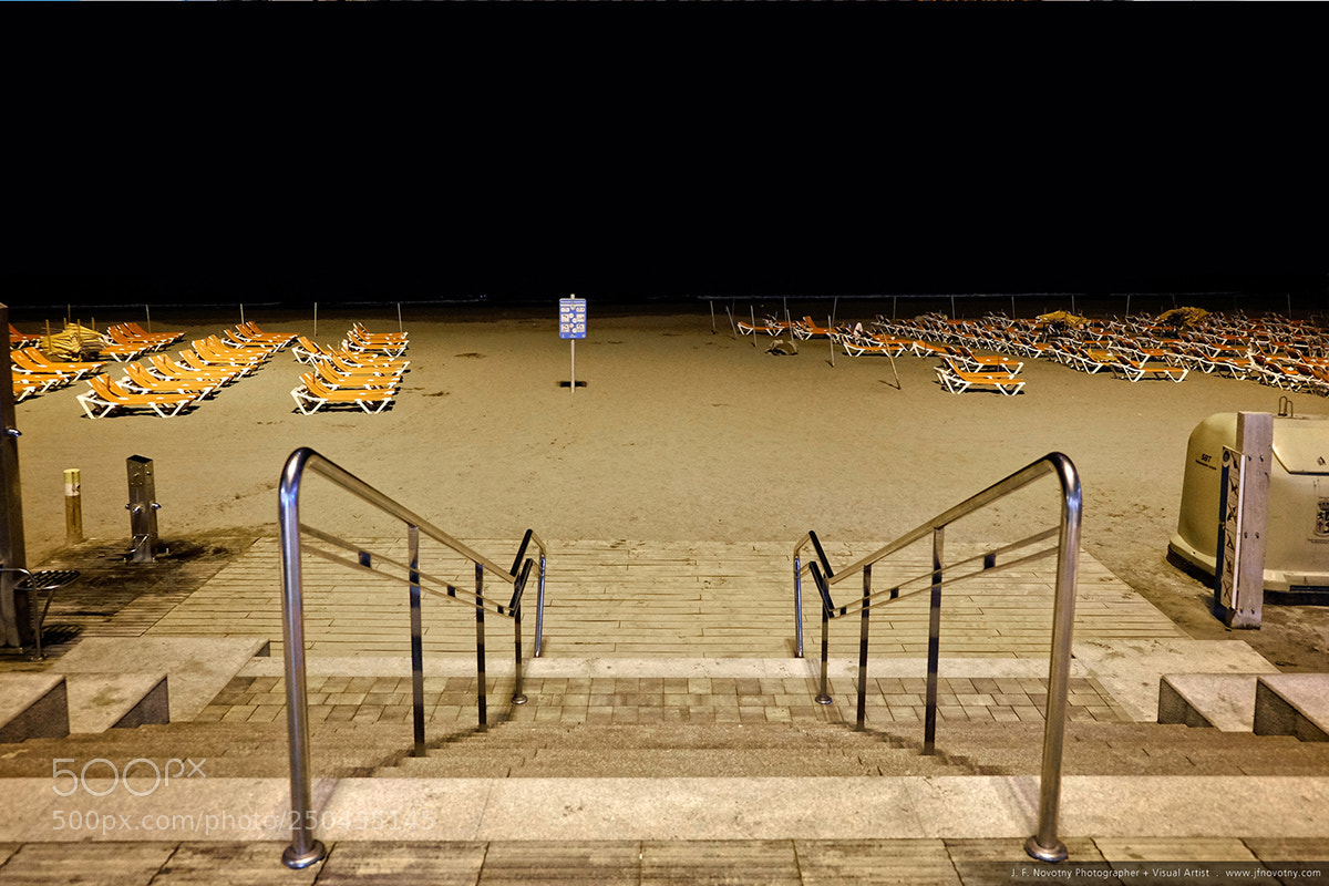 Fujifilm X-T1 sample photo. Leerraum/lost: wanna swim? photography