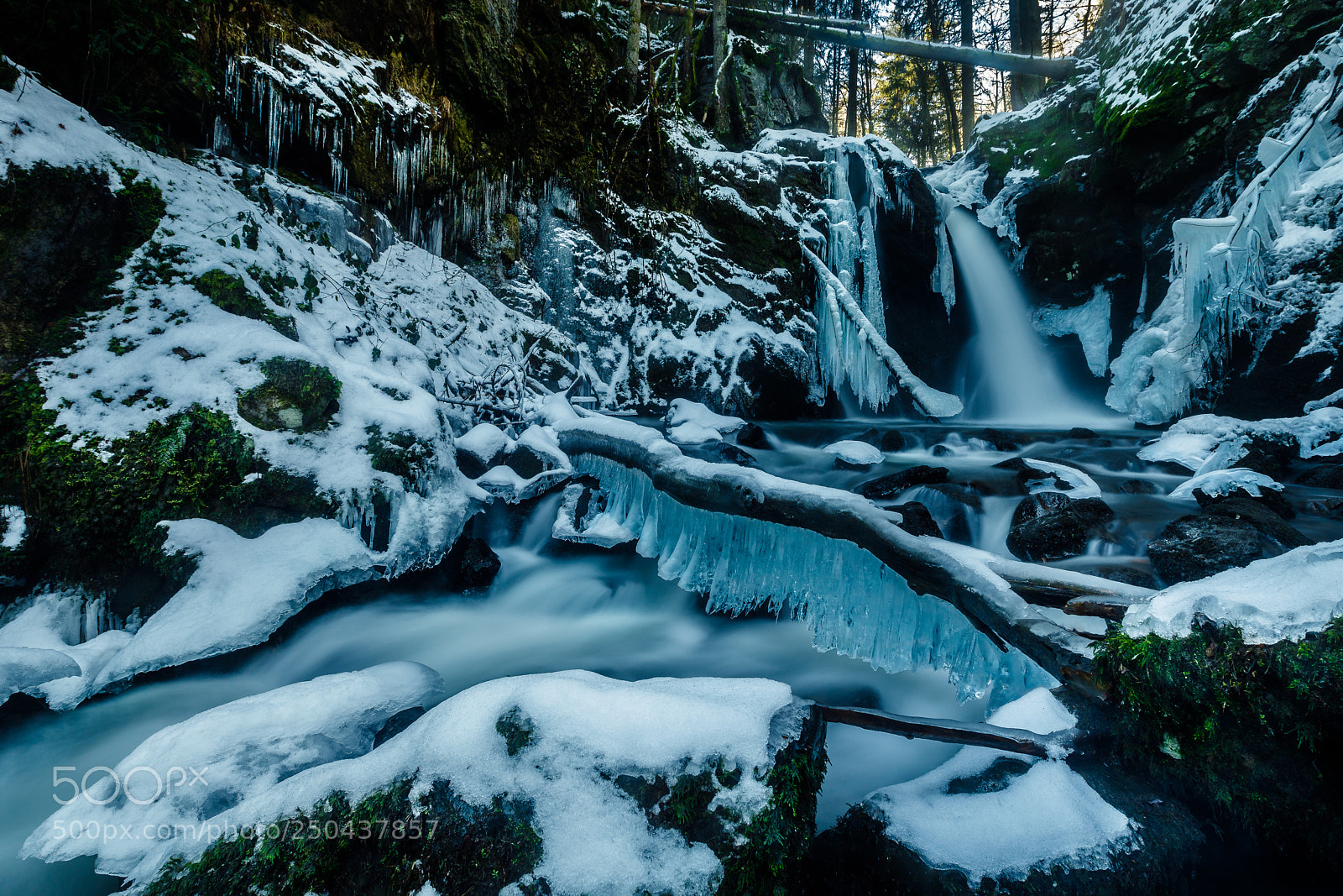 Canon EOS 5D Mark IV sample photo. Strahlbusch wasserfall photography