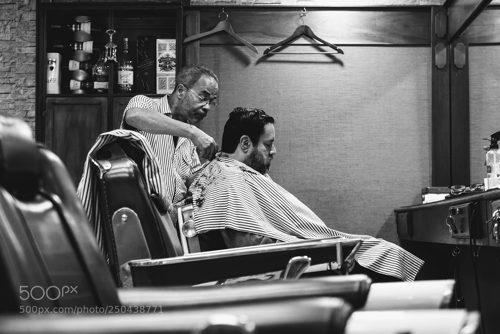 Panasonic Lumix DMC-LX100 sample photo. La barberia . rd photography