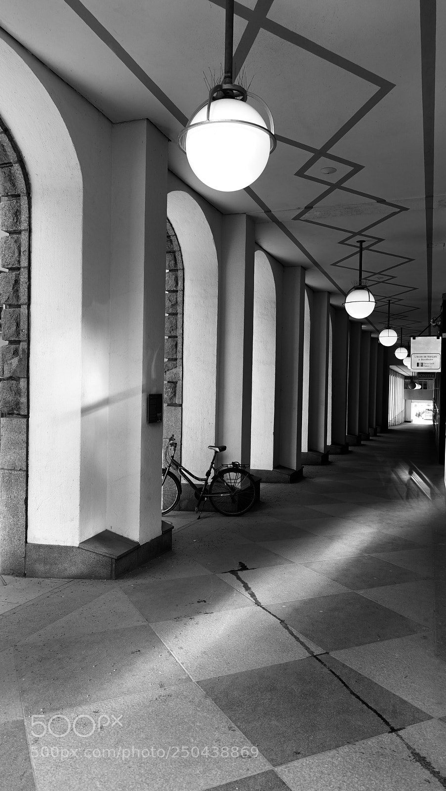 Sony DSC-RX100M5 sample photo. Old pillars photography