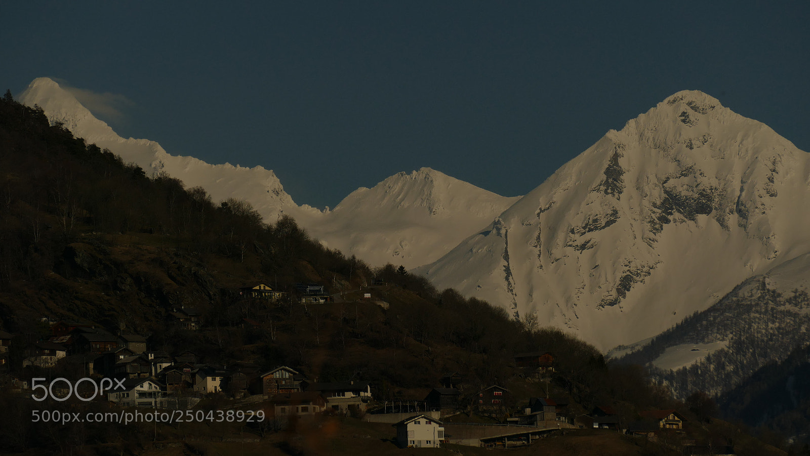 Panasonic Lumix DMC-FZ1000 sample photo. Abendstimmung im oberwallis photography