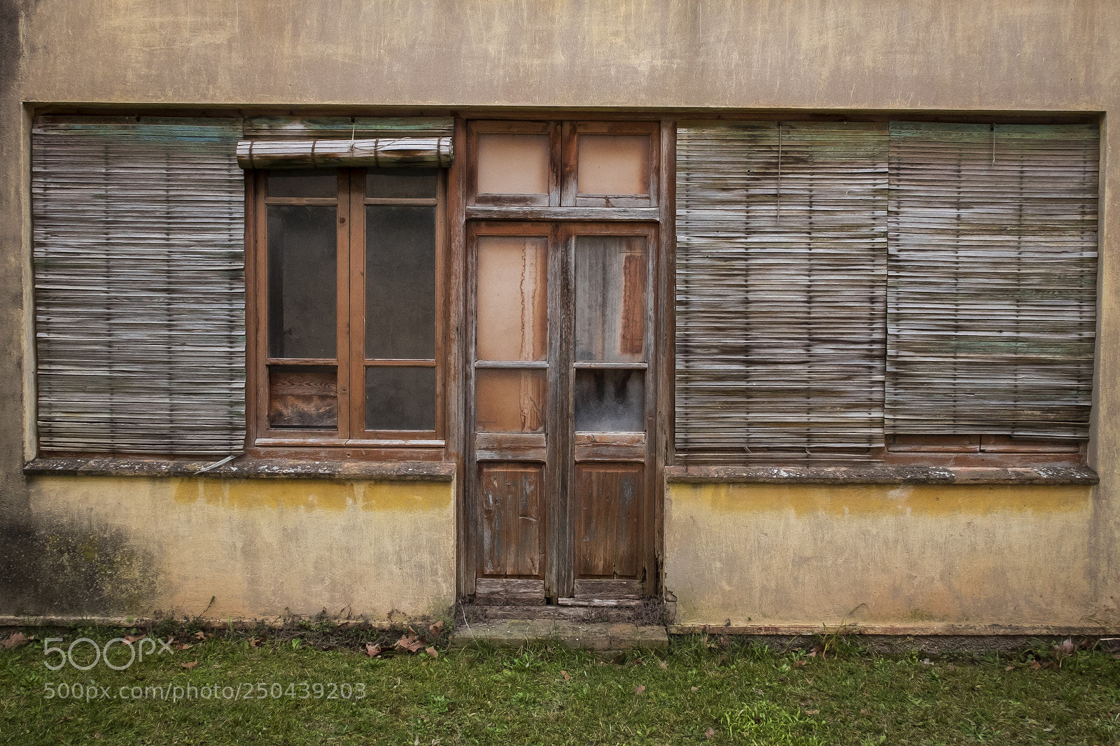 Fujifilm X30 sample photo. Abandoned photography