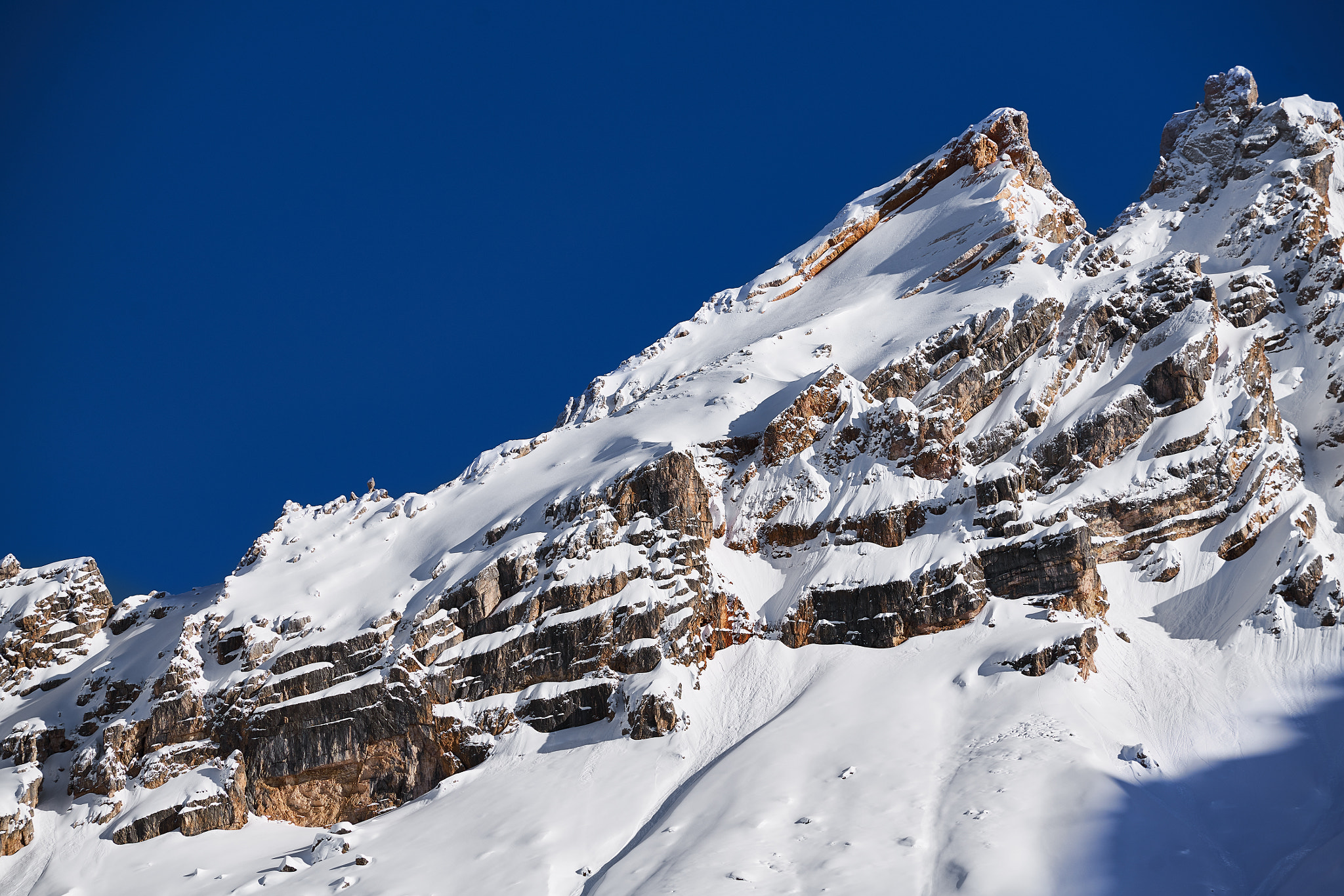 Sony a99 II + Sony 70-200mm F2.8 G sample photo. Snow in fanes photography