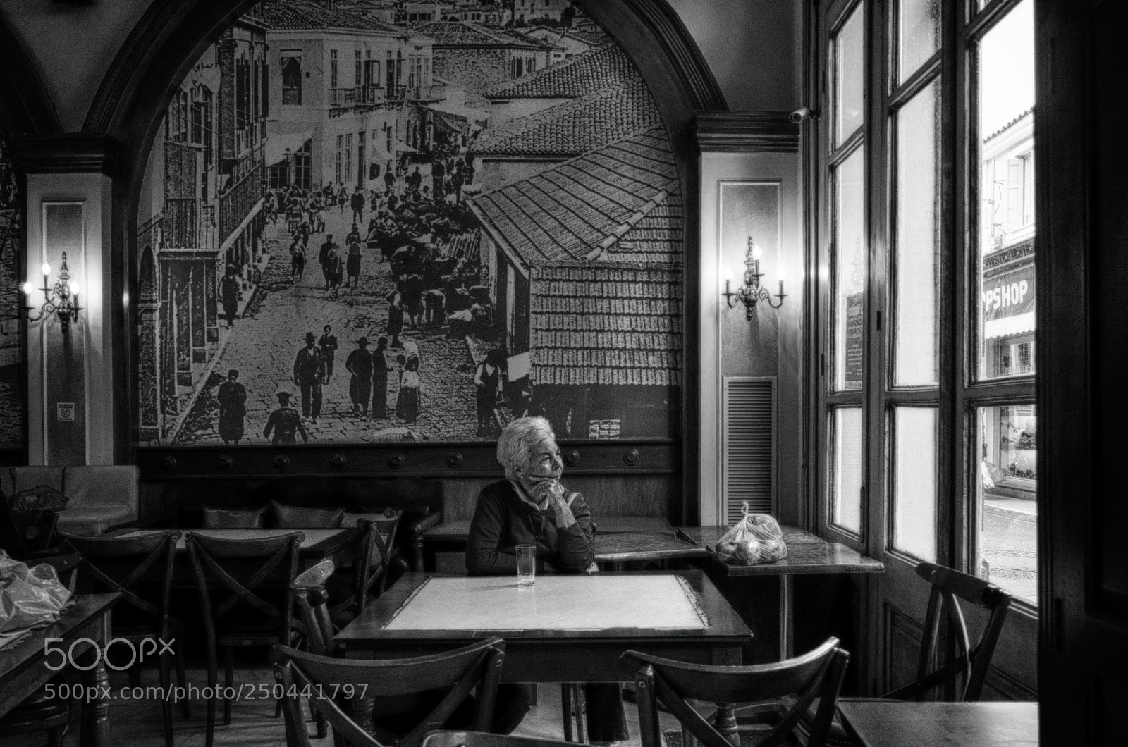 Nikon D5100 sample photo. Bar time photography