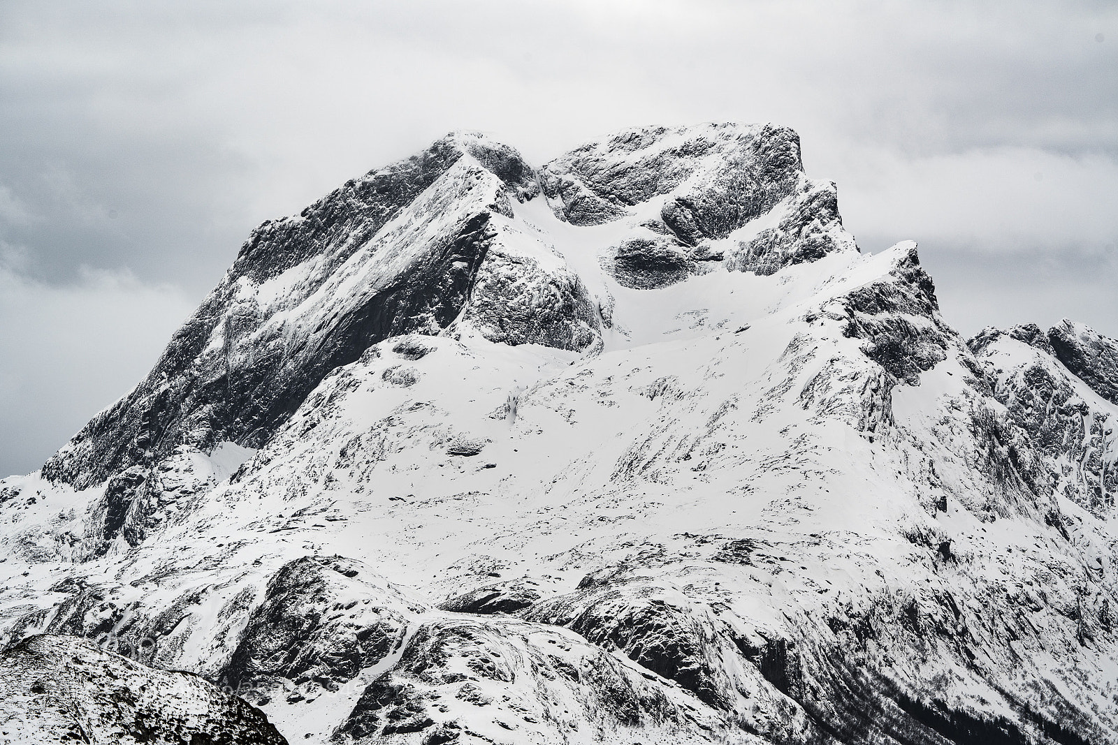 Sony a7R III sample photo. Snow covered mountains photography