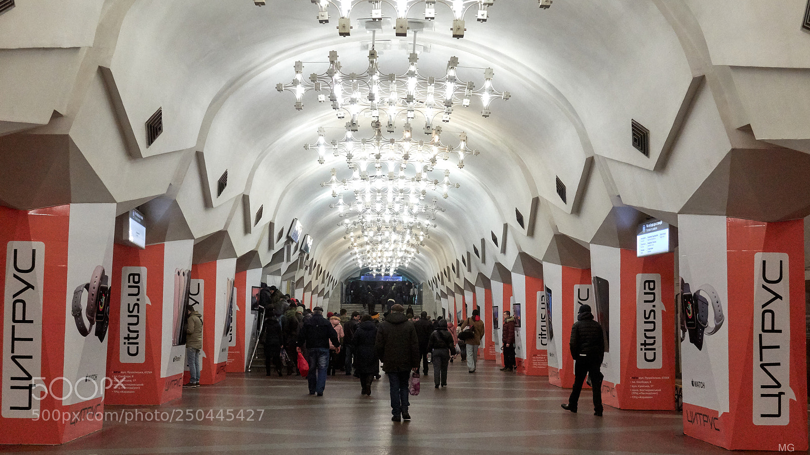 Sony DSC-RX100M5 sample photo. Metro station in kharkiv photography