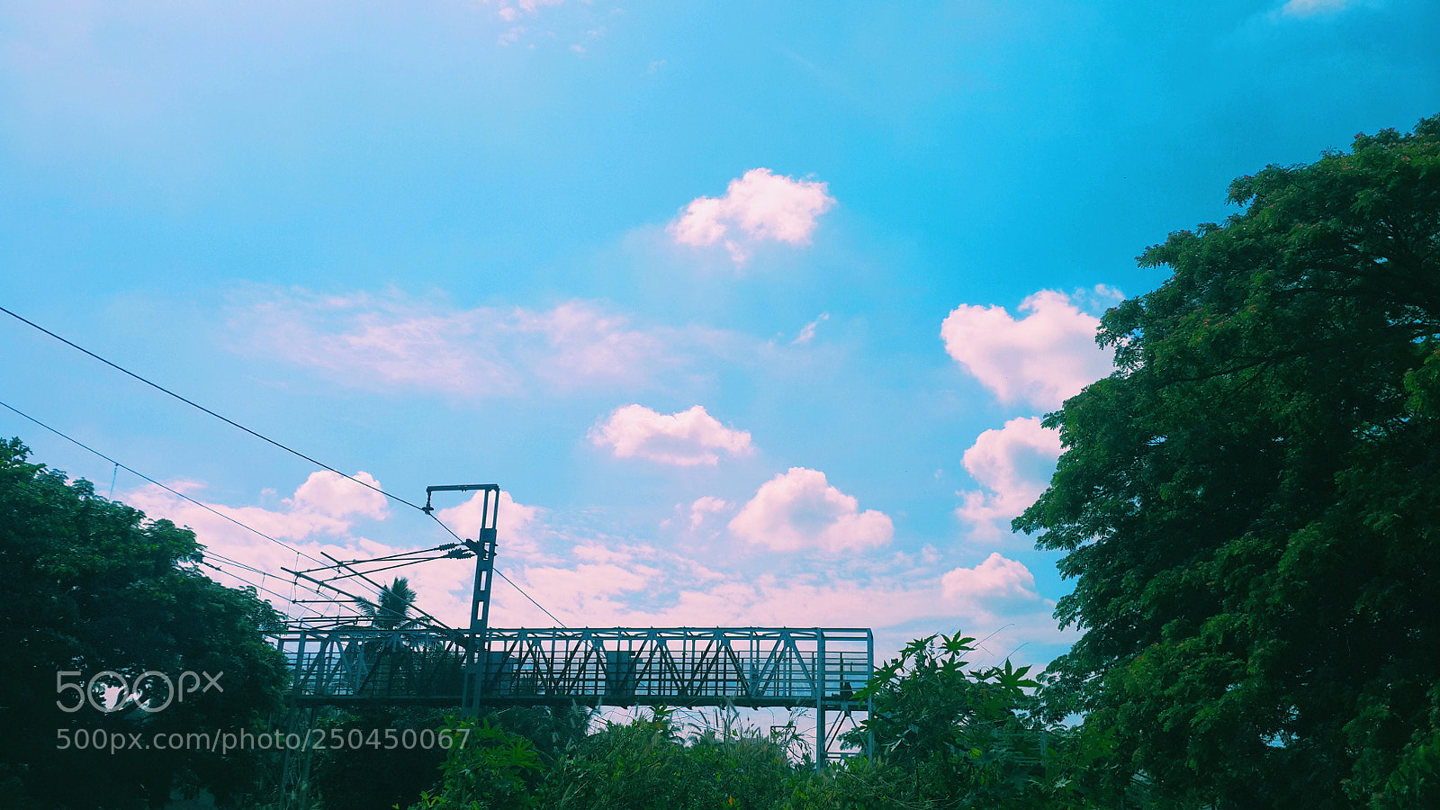Samsung Galaxy S4 sample photo. Sky bridge photography