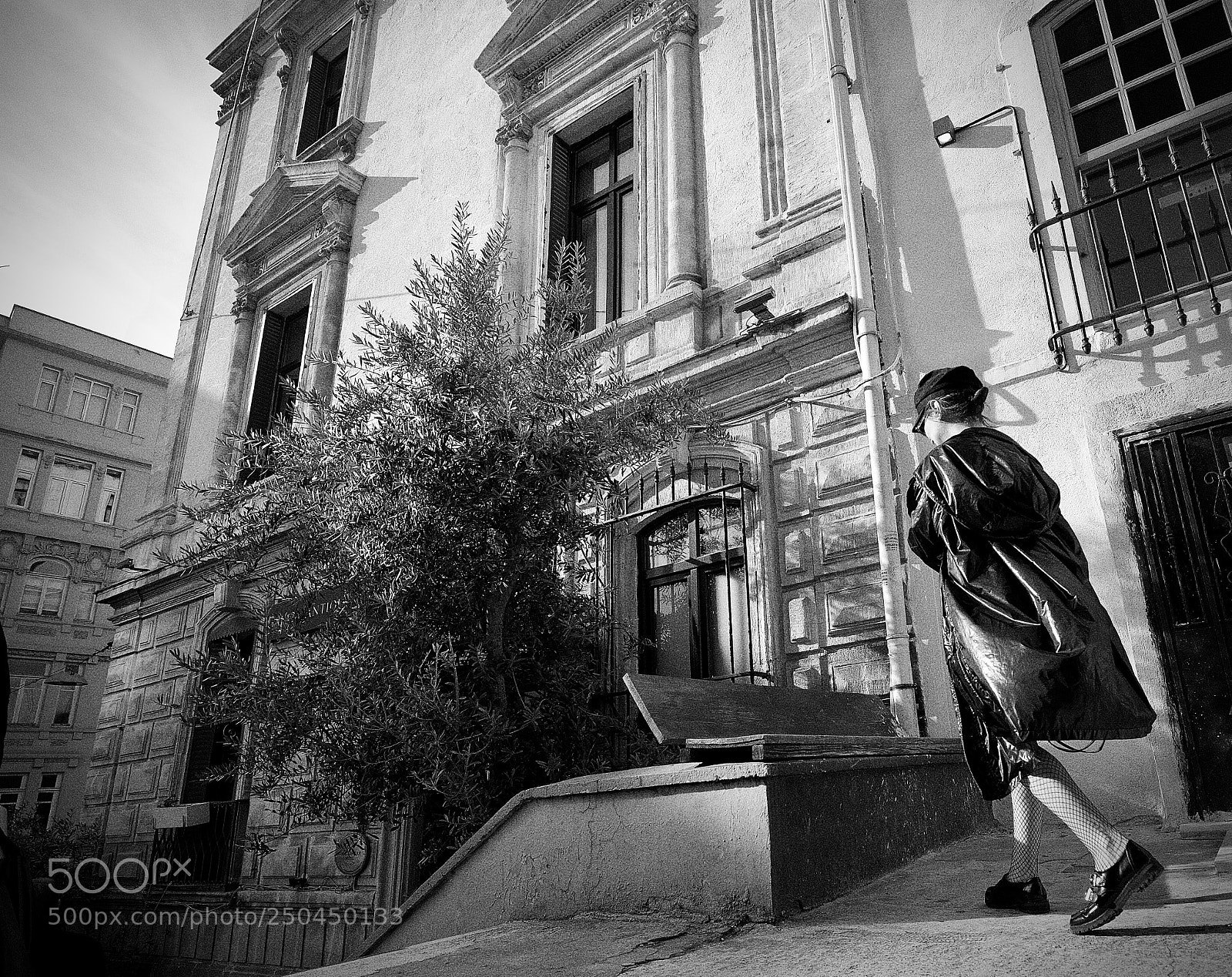 Leica CL sample photo. () photography