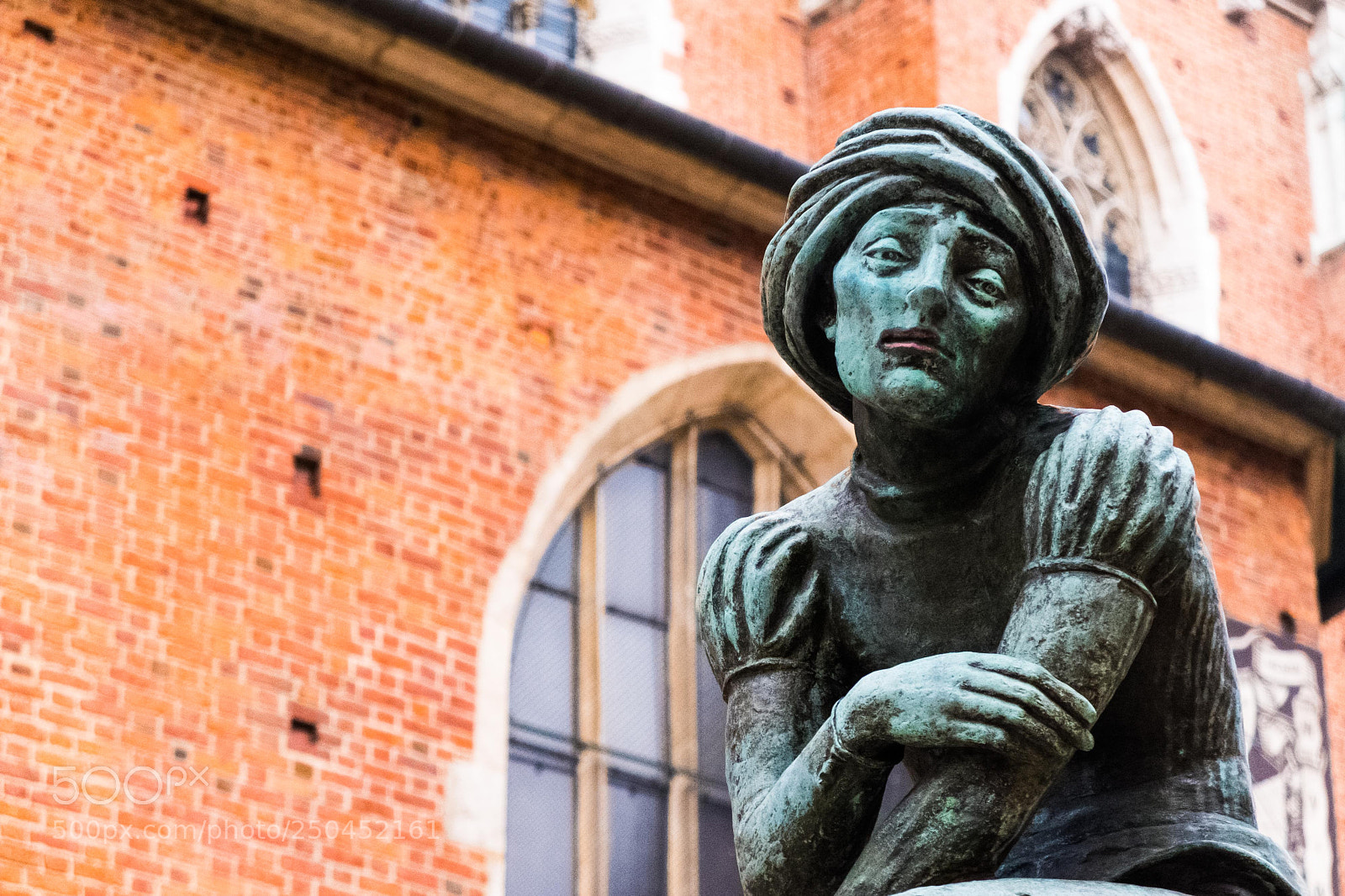 Fujifilm X30 sample photo. Krakow boy statue outside photography