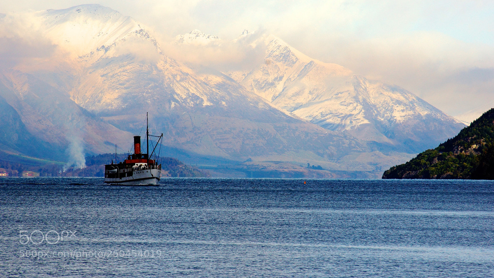 Sony SLT-A77 sample photo. Steamer photography