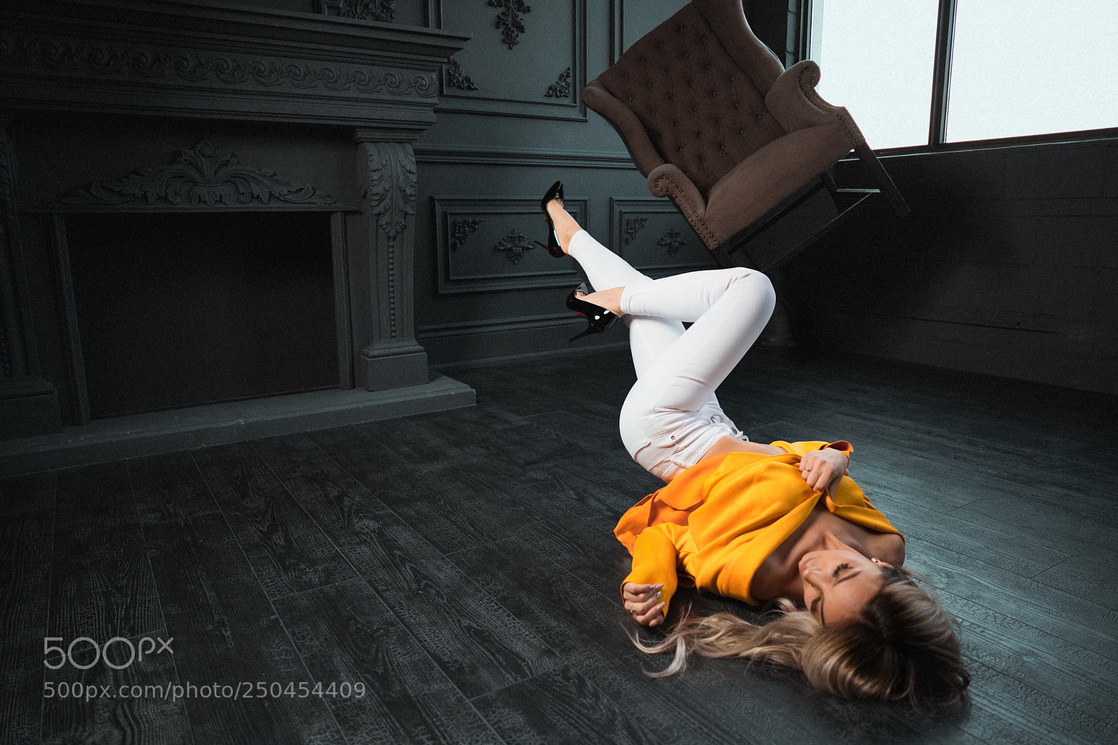 Sony a7R II sample photo. Gravity room photography