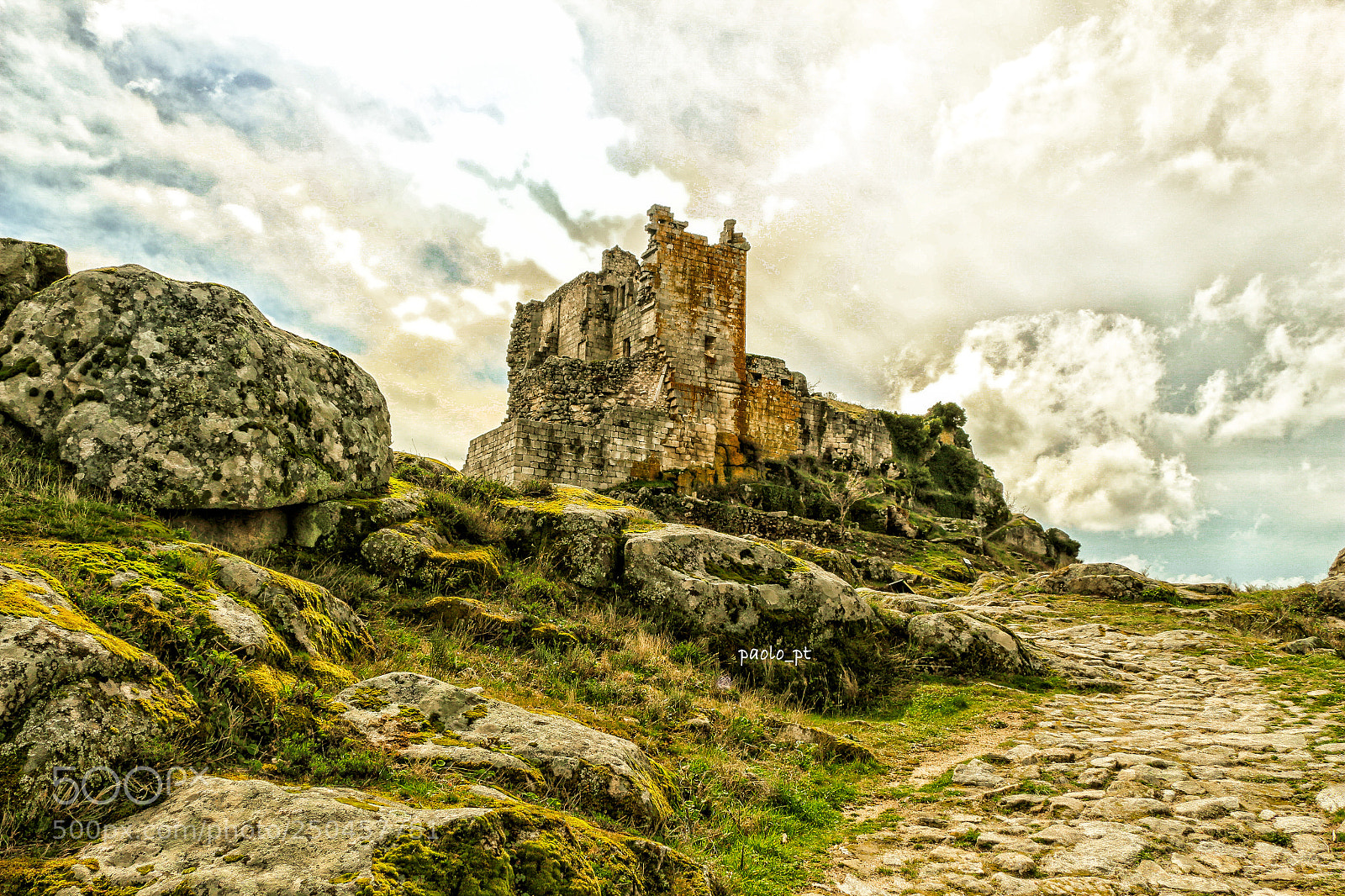 Canon EOS 700D (EOS Rebel T5i / EOS Kiss X7i) sample photo. Trevejo medieval castle photography