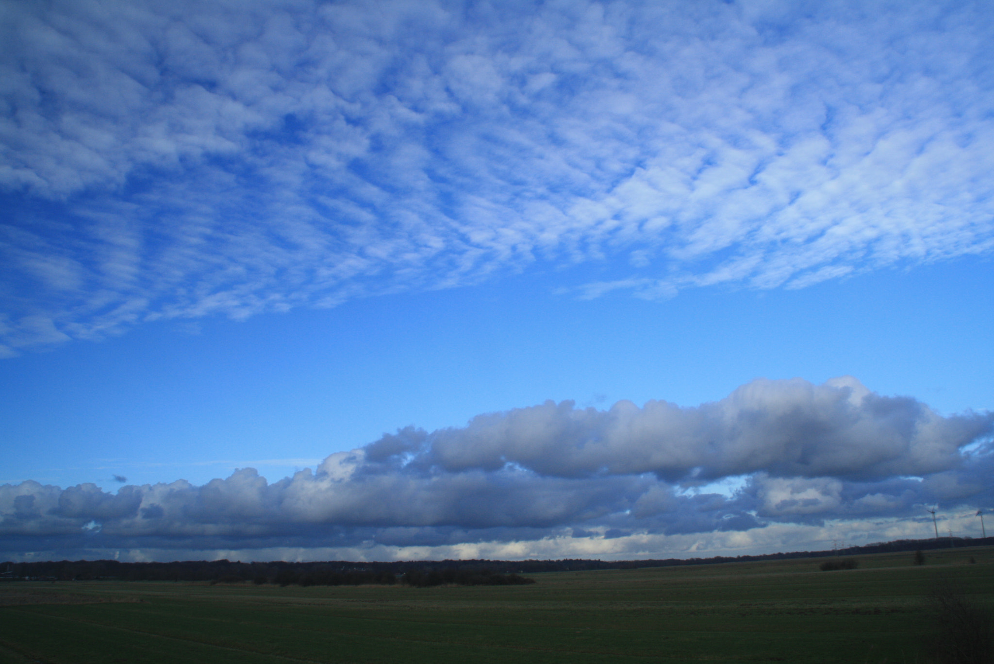 Canon EOS 1000D (EOS Digital Rebel XS / EOS Kiss F) sample photo. Clouds photography