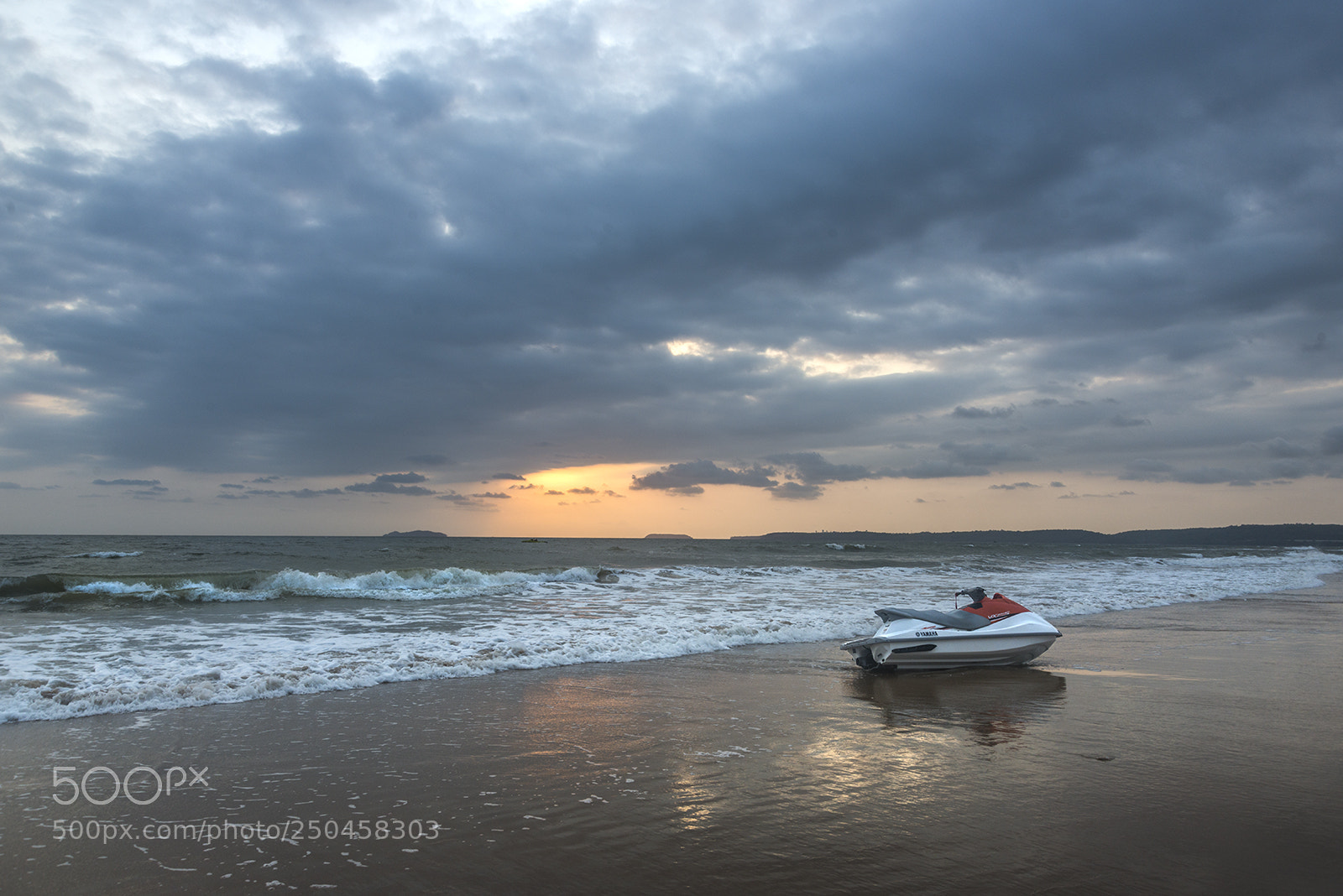 Nikon D800E sample photo. Jetski on utorda beach photography