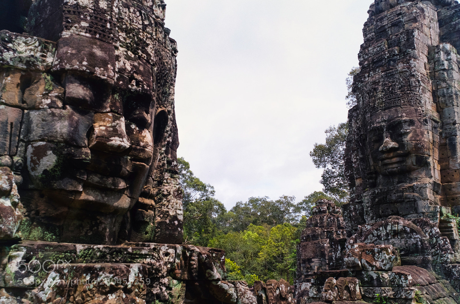 Fujifilm X-Pro2 sample photo. Faces of bayon temple photography