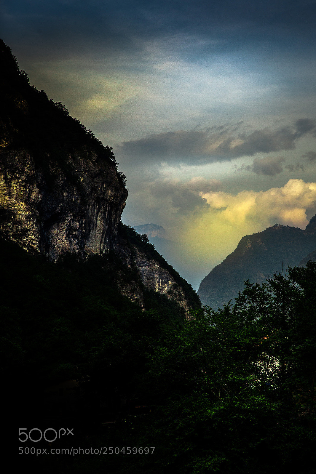 Canon EOS 5D Mark II sample photo. Beautiful trentino photography