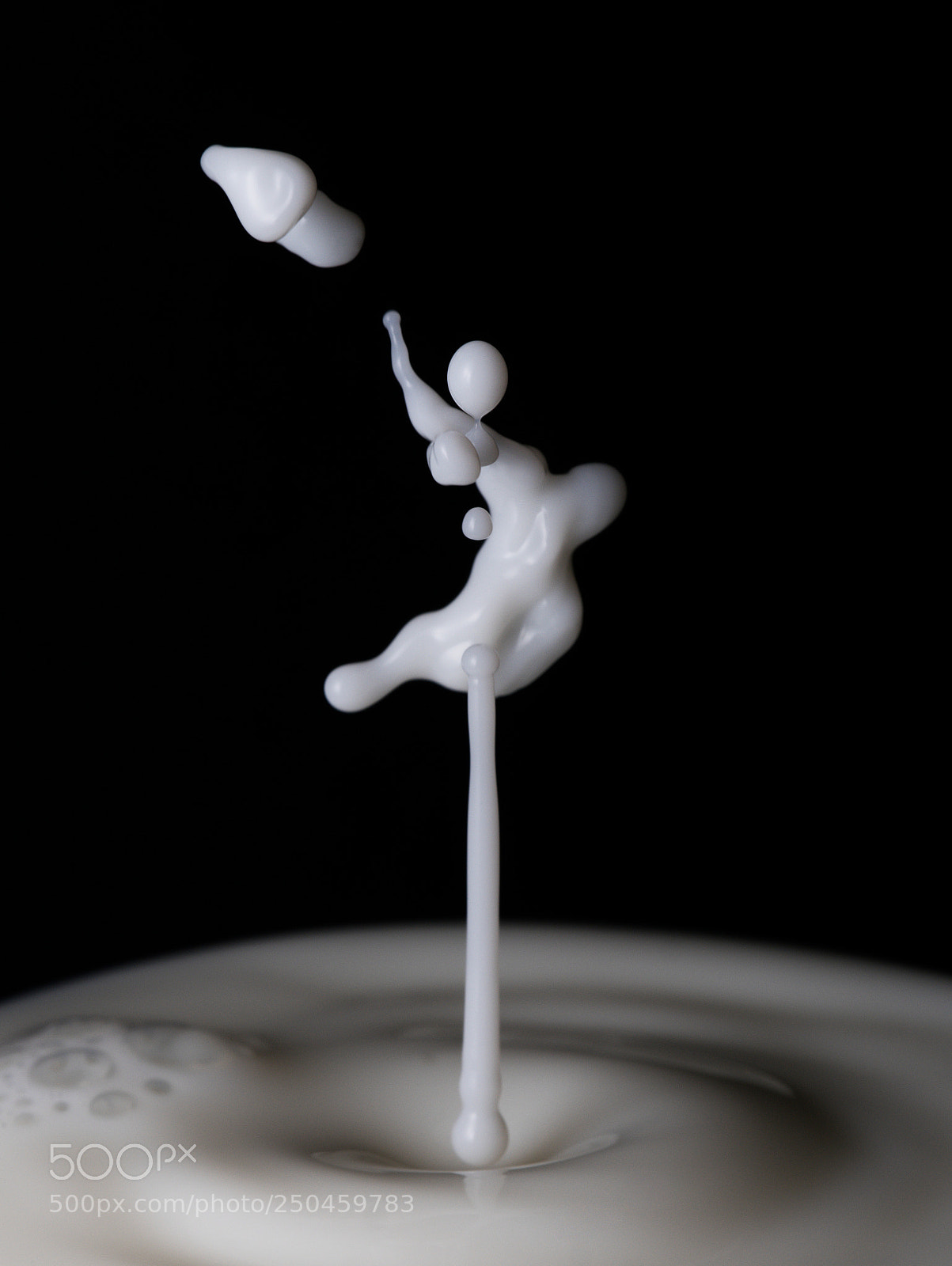 Panasonic DMC-G70 sample photo. Drop of milk photography