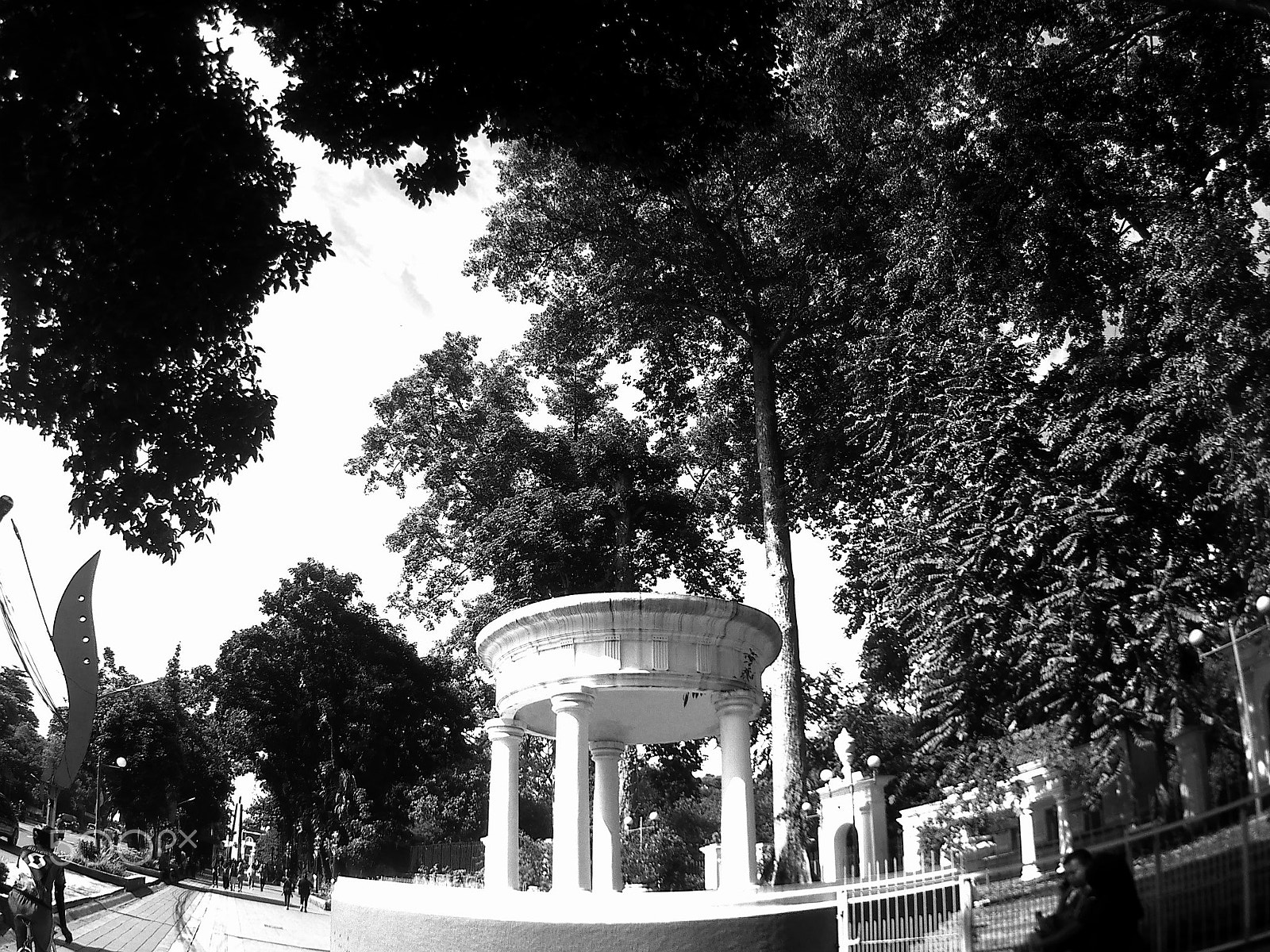 HDKing Q3H sample photo. Some gate of bogor botanical garden photography
