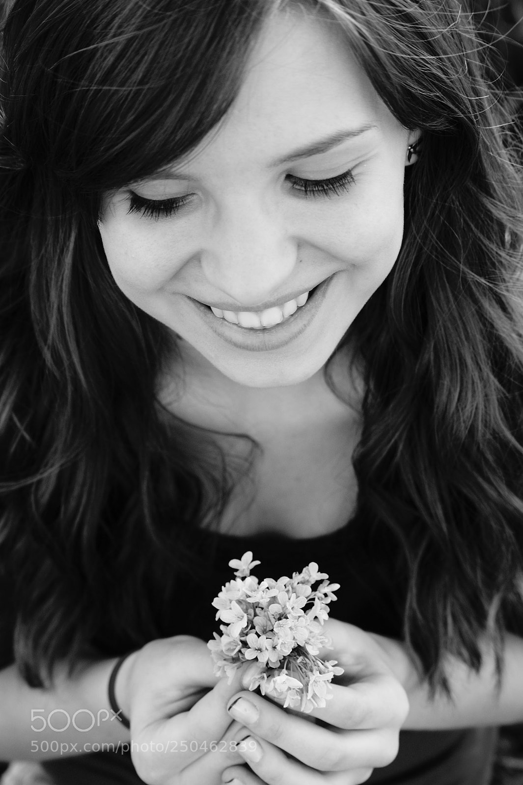 Sony Alpha DSLR-A290 sample photo. Smile photography