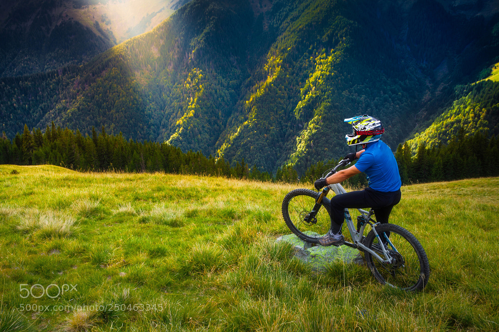 Canon EOS 5D Mark II sample photo. Mountain biker wearing full photography