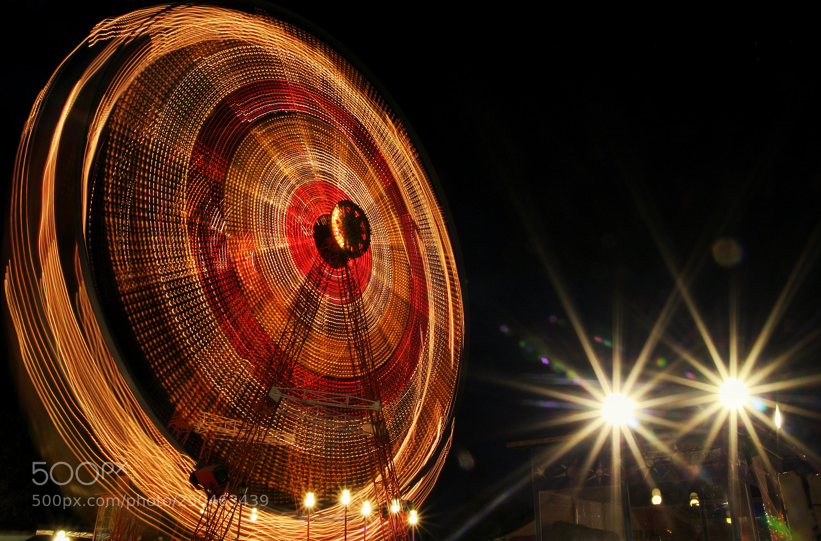 Canon EOS 100D (EOS Rebel SL1 / EOS Kiss X7) sample photo. Long exposure ferris wheel photography
