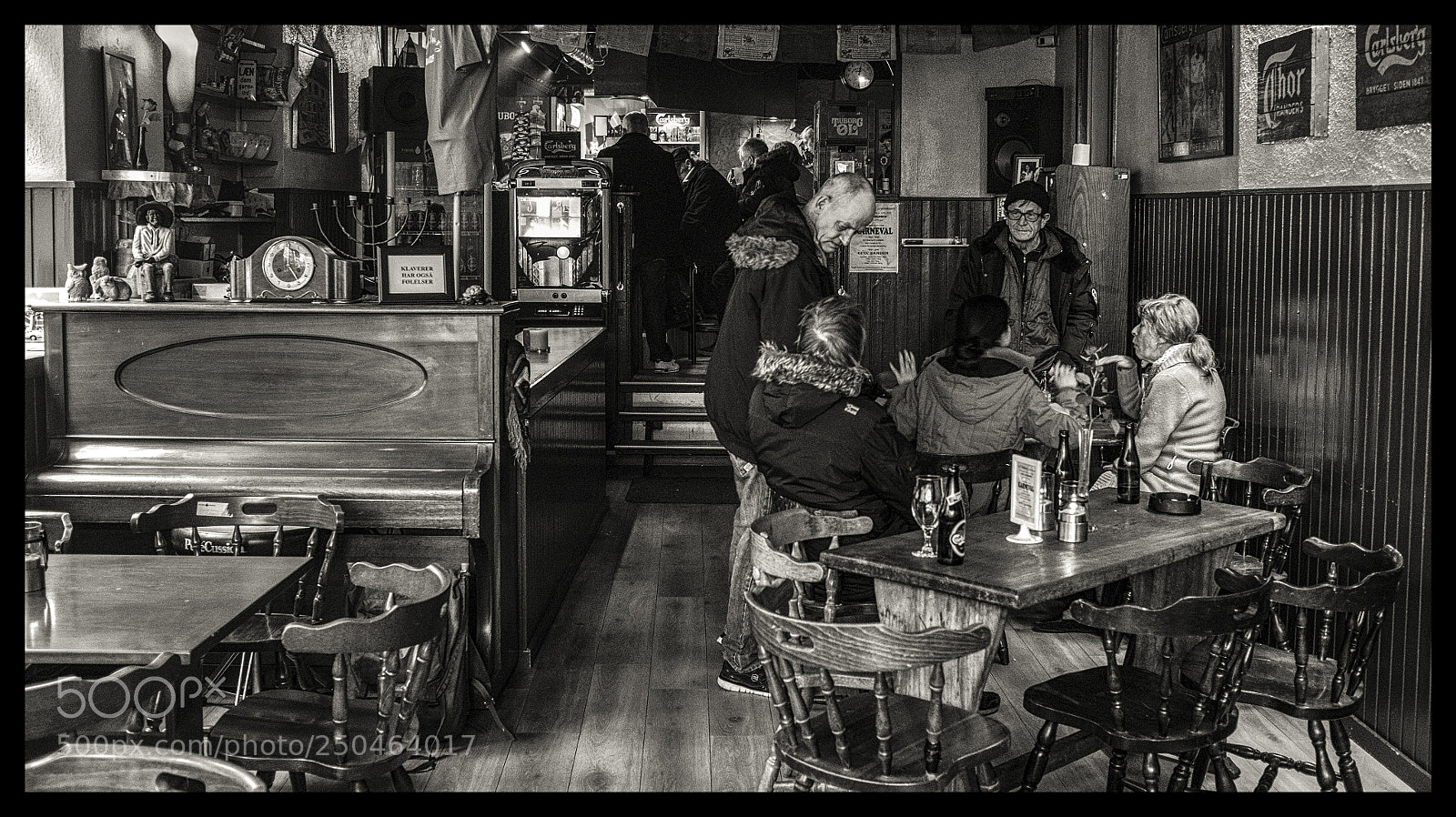 Fujifilm X100S sample photo. Are you talking to photography