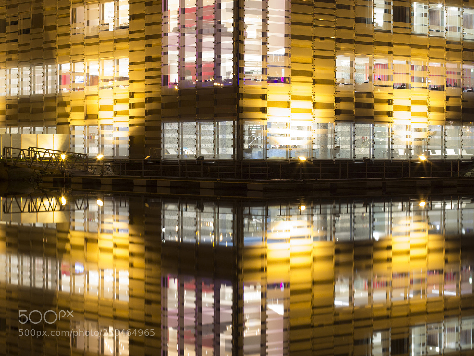 Canon EOS 60D sample photo. Reflect photography