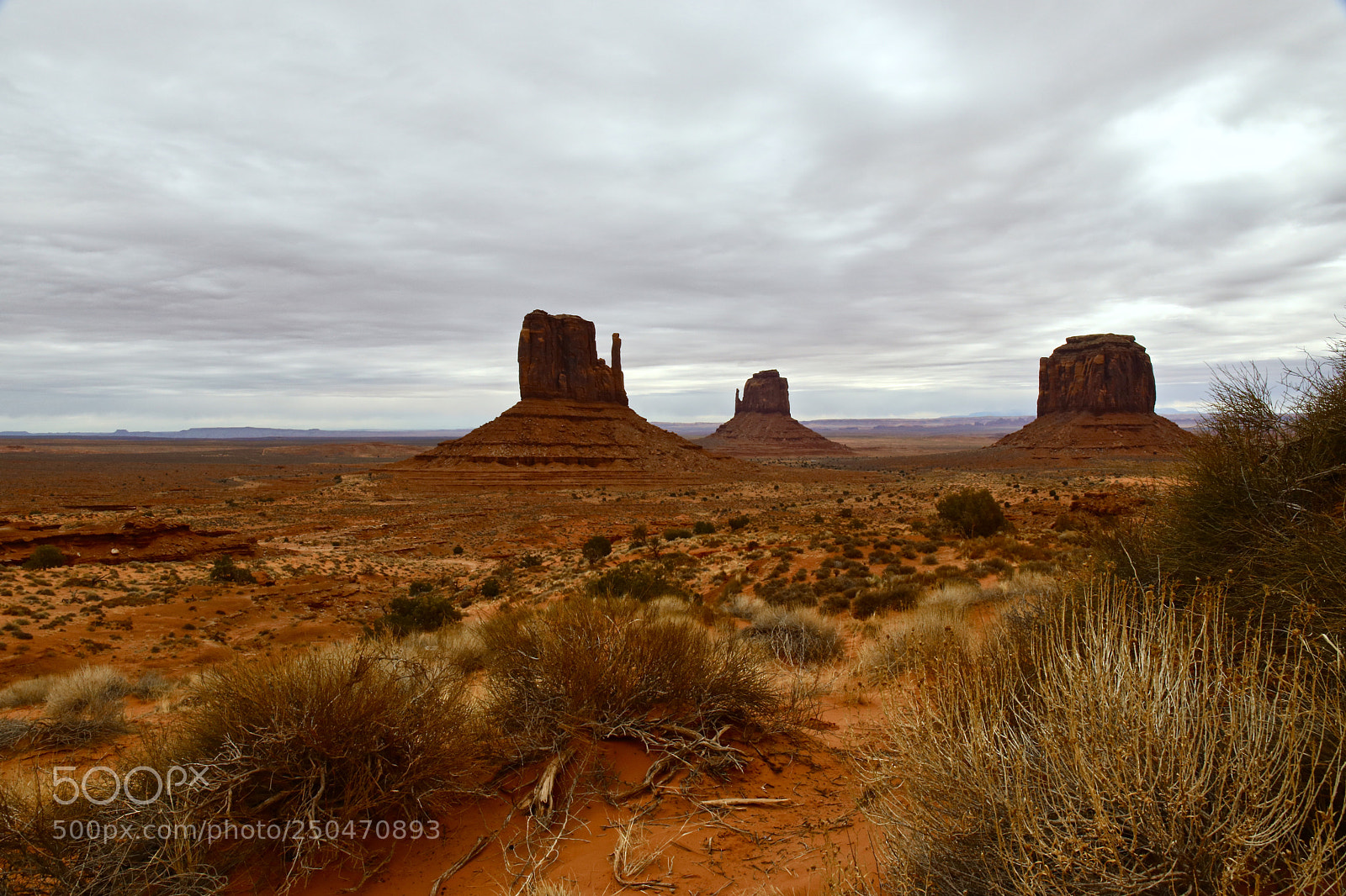 Canon EOS 5D Mark IV sample photo. Mittens and butte morning photography
