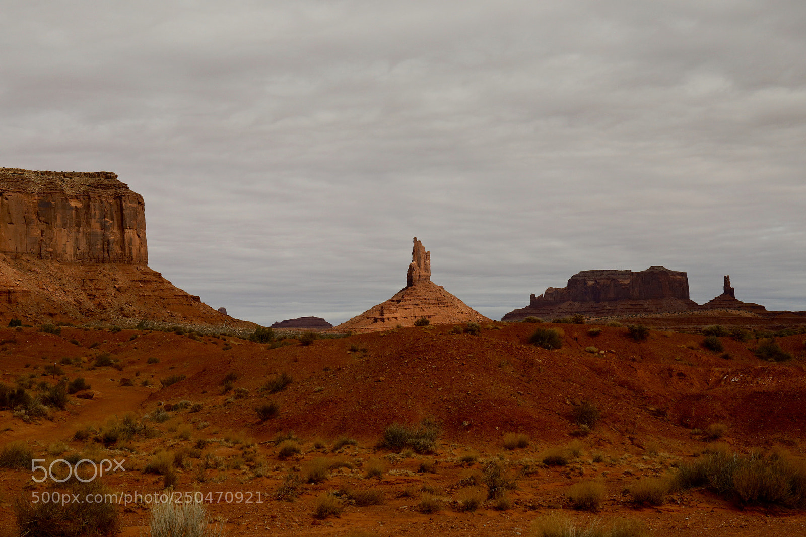 Canon EOS 5D Mark IV sample photo. Monument valley mid morning photography