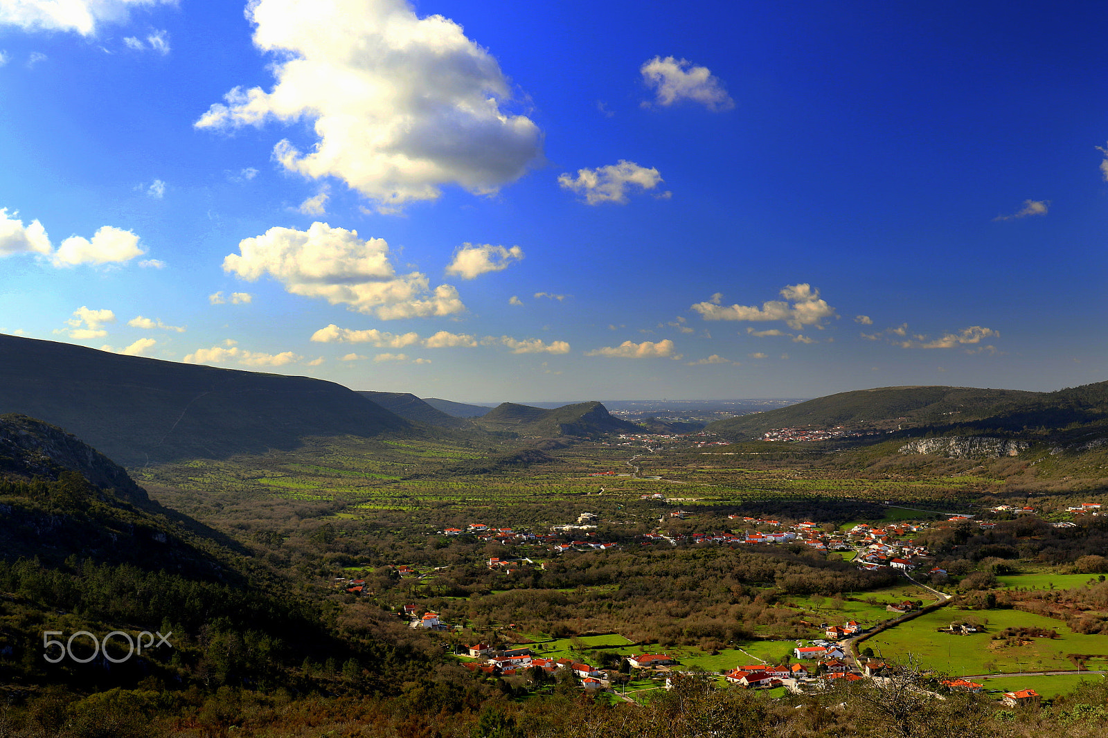 Canon EF 24-70mm F4L IS USM sample photo. The valley photography