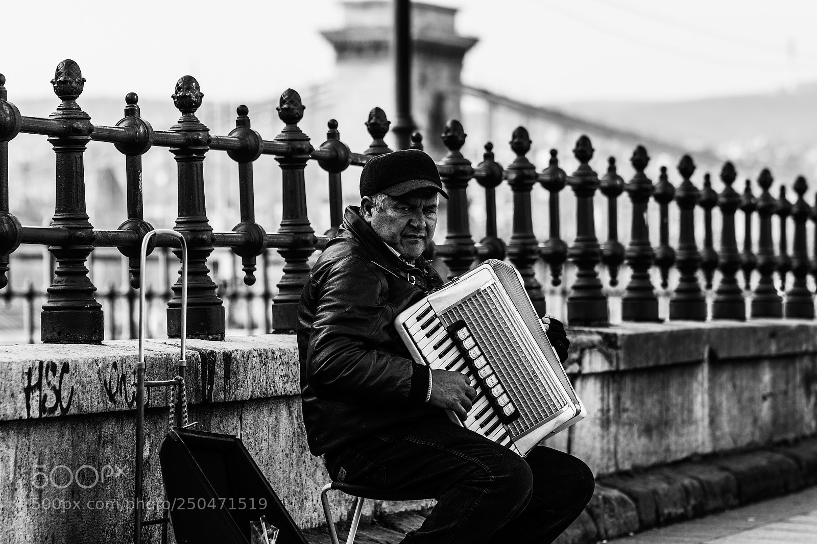 Nikon D7100 sample photo. Street musician photography