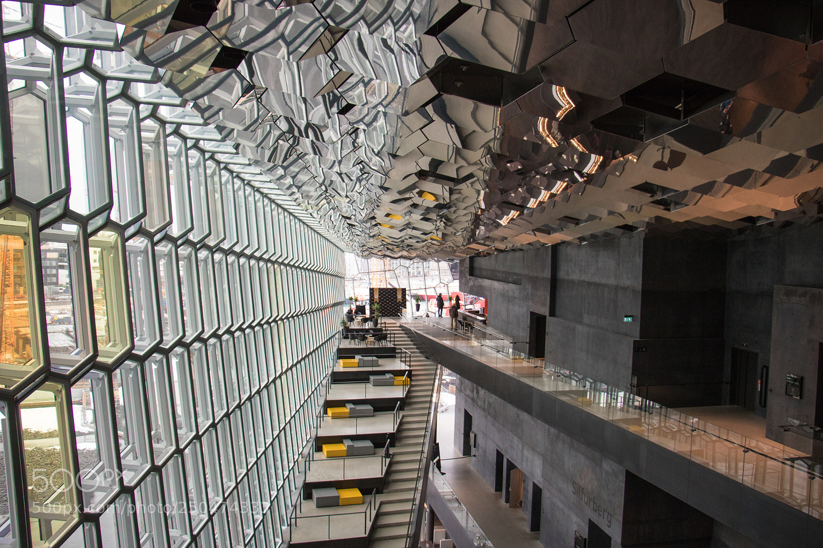 Canon EOS 760D (EOS Rebel T6s / EOS 8000D) sample photo. The harpa photography
