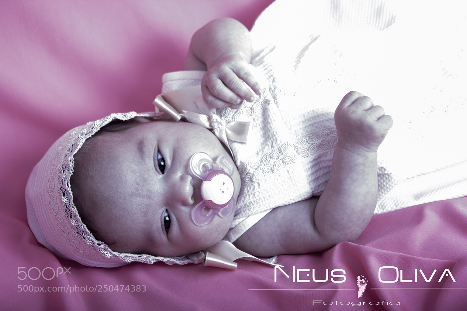 Canon EOS 600D (Rebel EOS T3i / EOS Kiss X5) sample photo. Baby retro photography