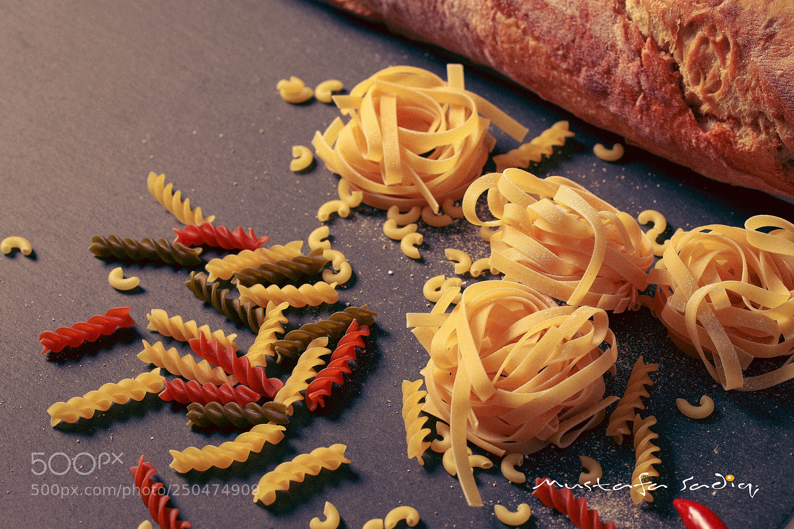 Canon EOS 5D Mark IV sample photo. Dinner time photography