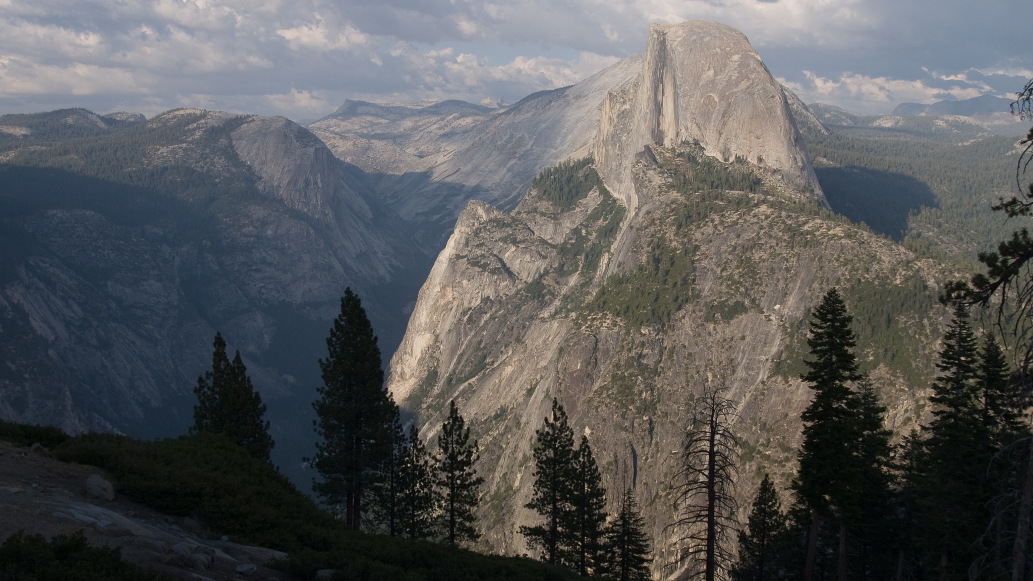 Olympus E-330 (EVOLT E-330) sample photo. Half dome photography