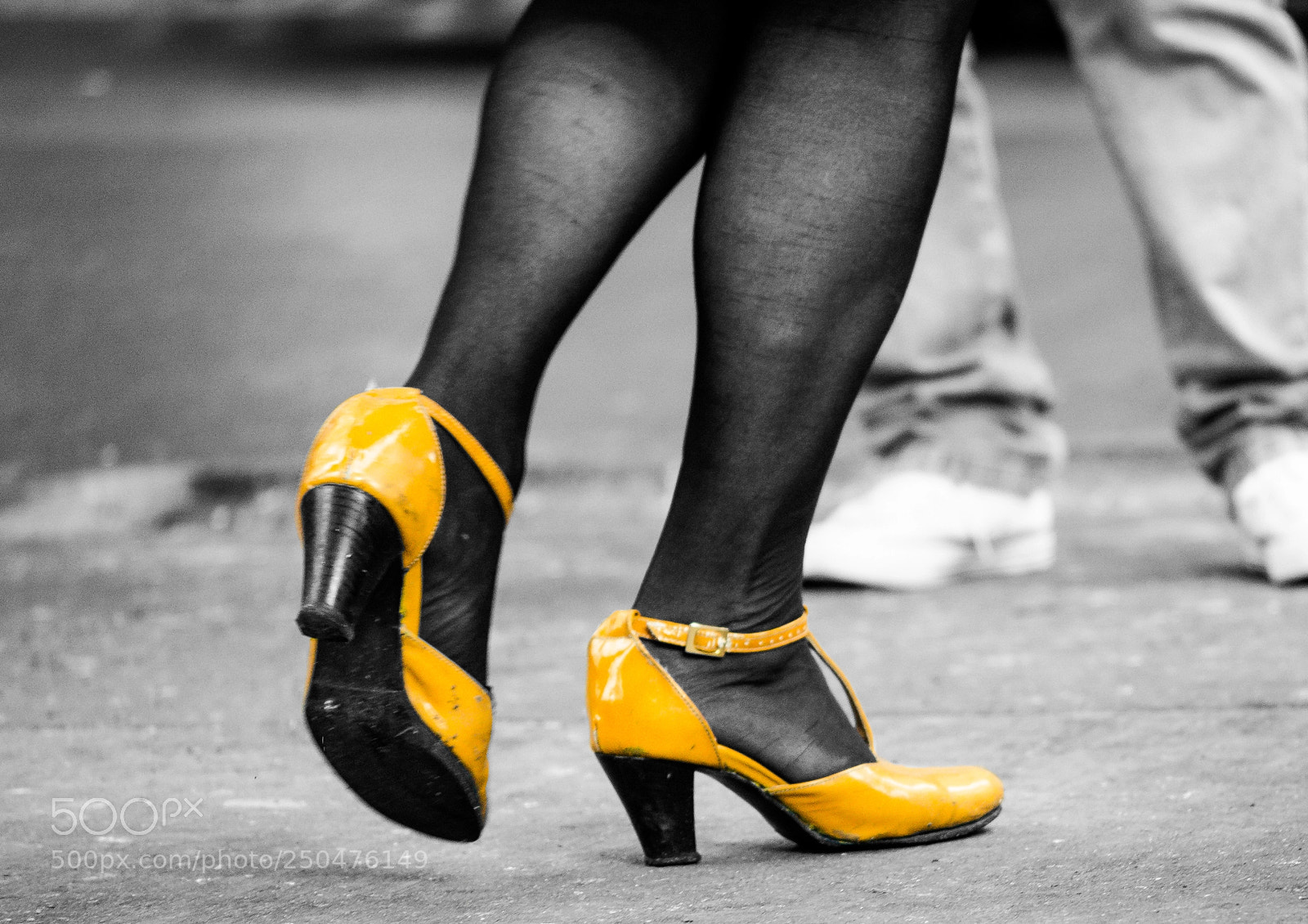 Nikon D7000 sample photo. Dancing in the street photography