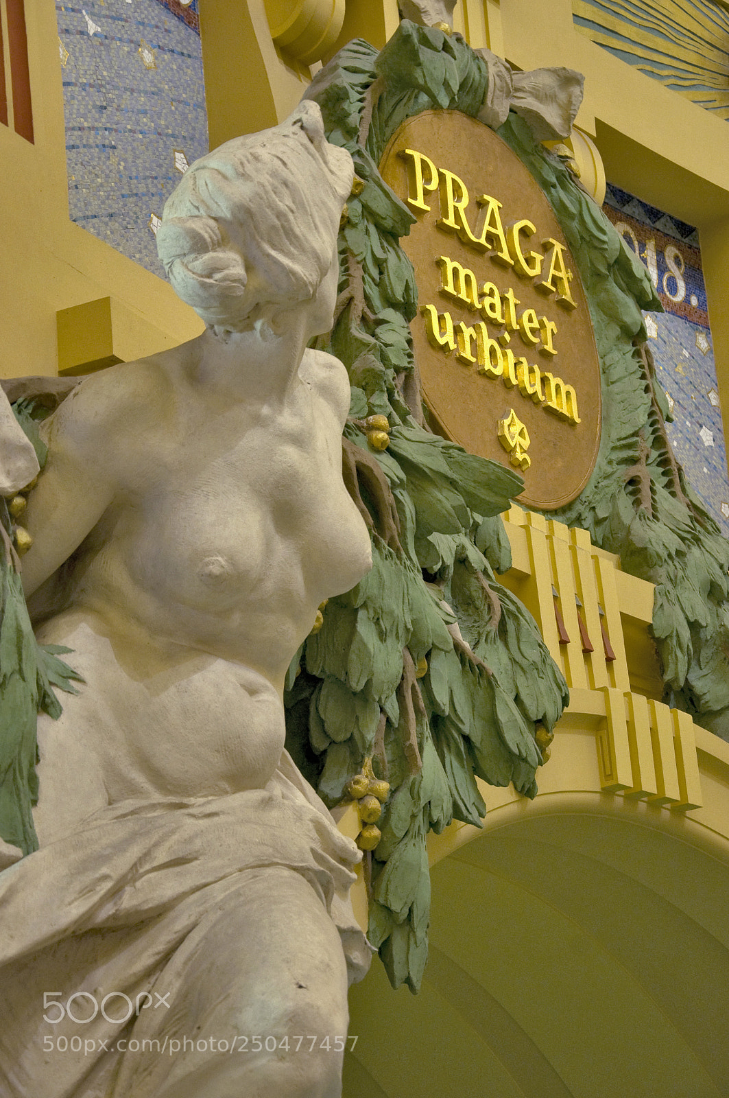 Nikon D90 sample photo. Railwaystation photography