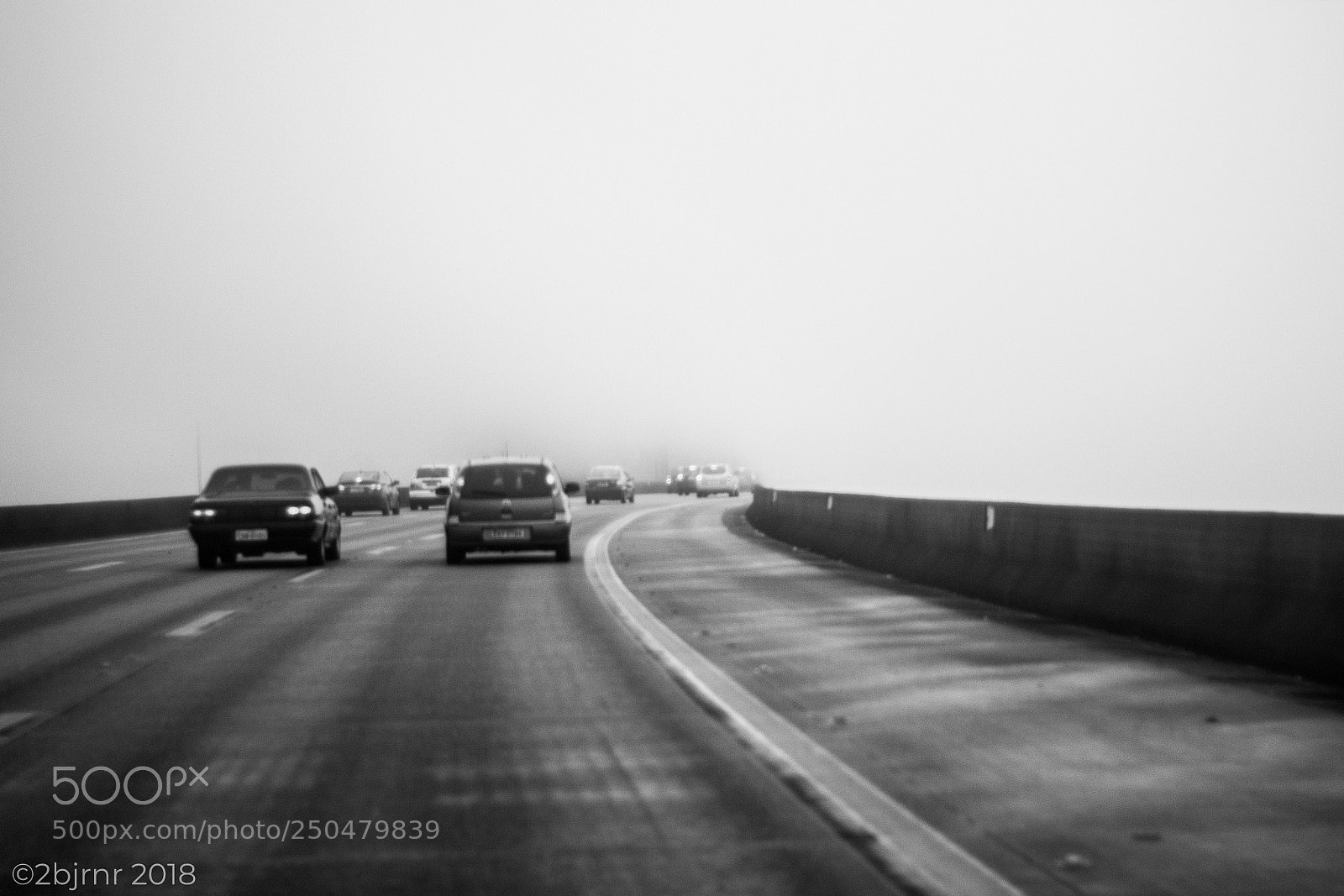 Canon EOS 1300D (EOS Rebel T6 / EOS Kiss X80) sample photo. Neblina (2018) photography