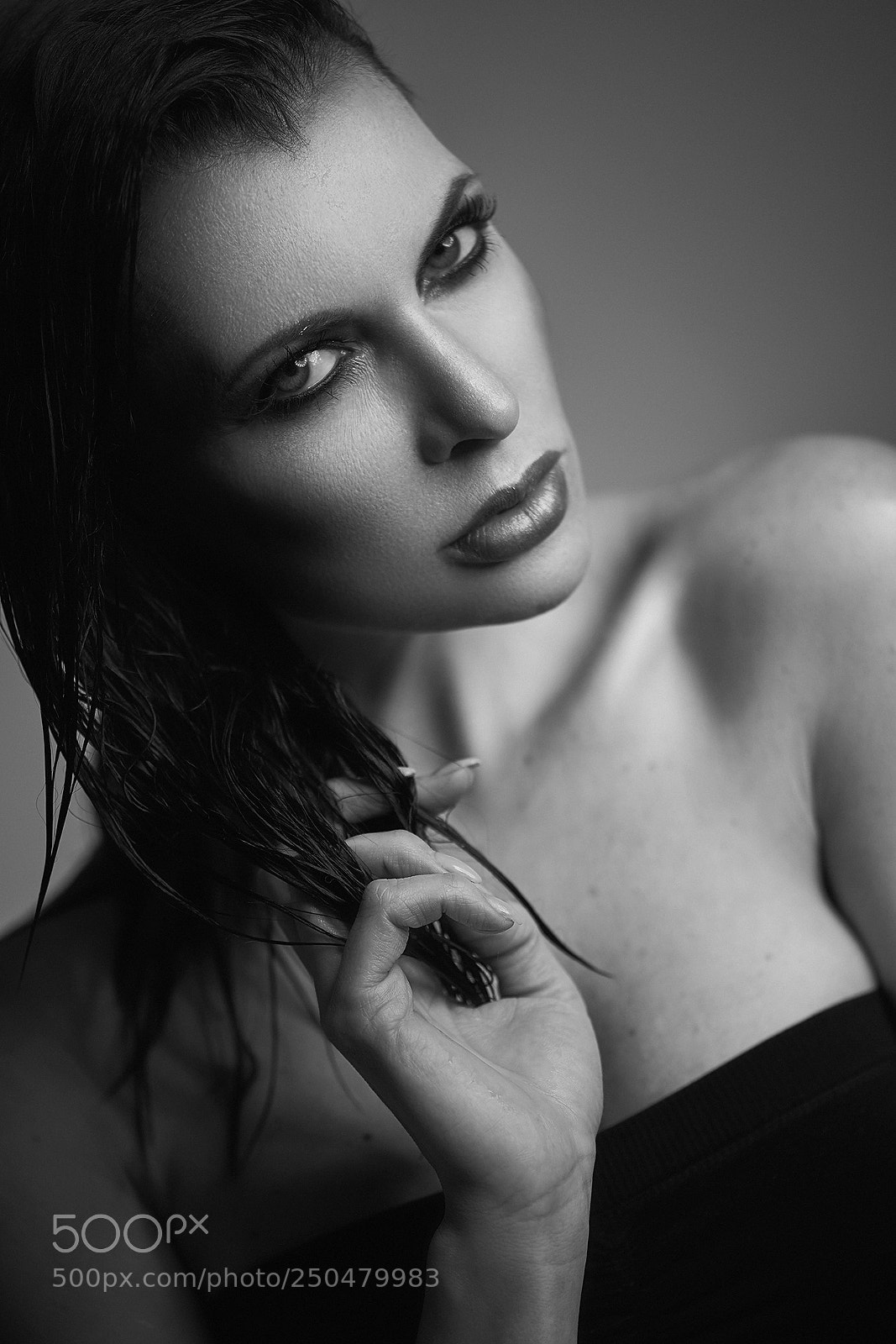 Sony a7R III + Sony FE 90mm F2.8 Macro G OSS sample photo. Nina photography