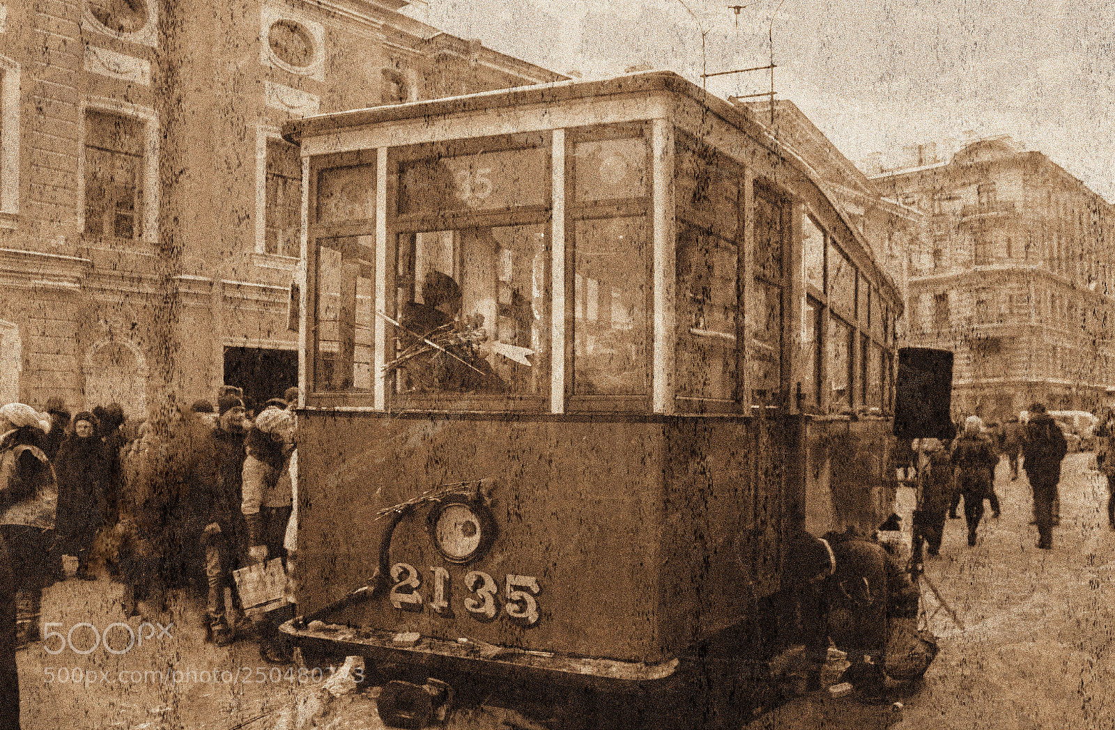 Canon EOS 550D (EOS Rebel T2i / EOS Kiss X4) sample photo. Old tram photography