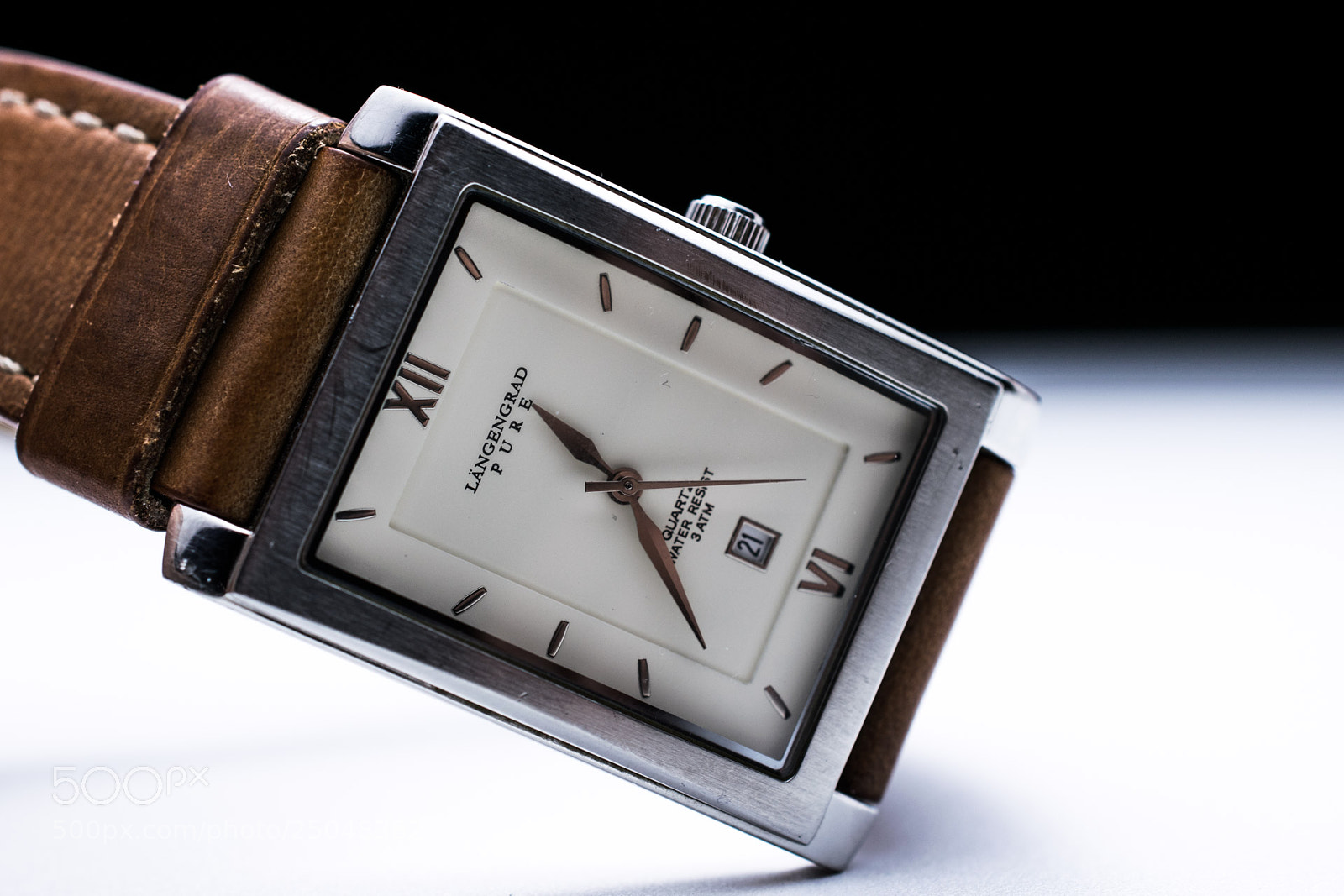Nikon D3300 sample photo. Product shot: clock photography