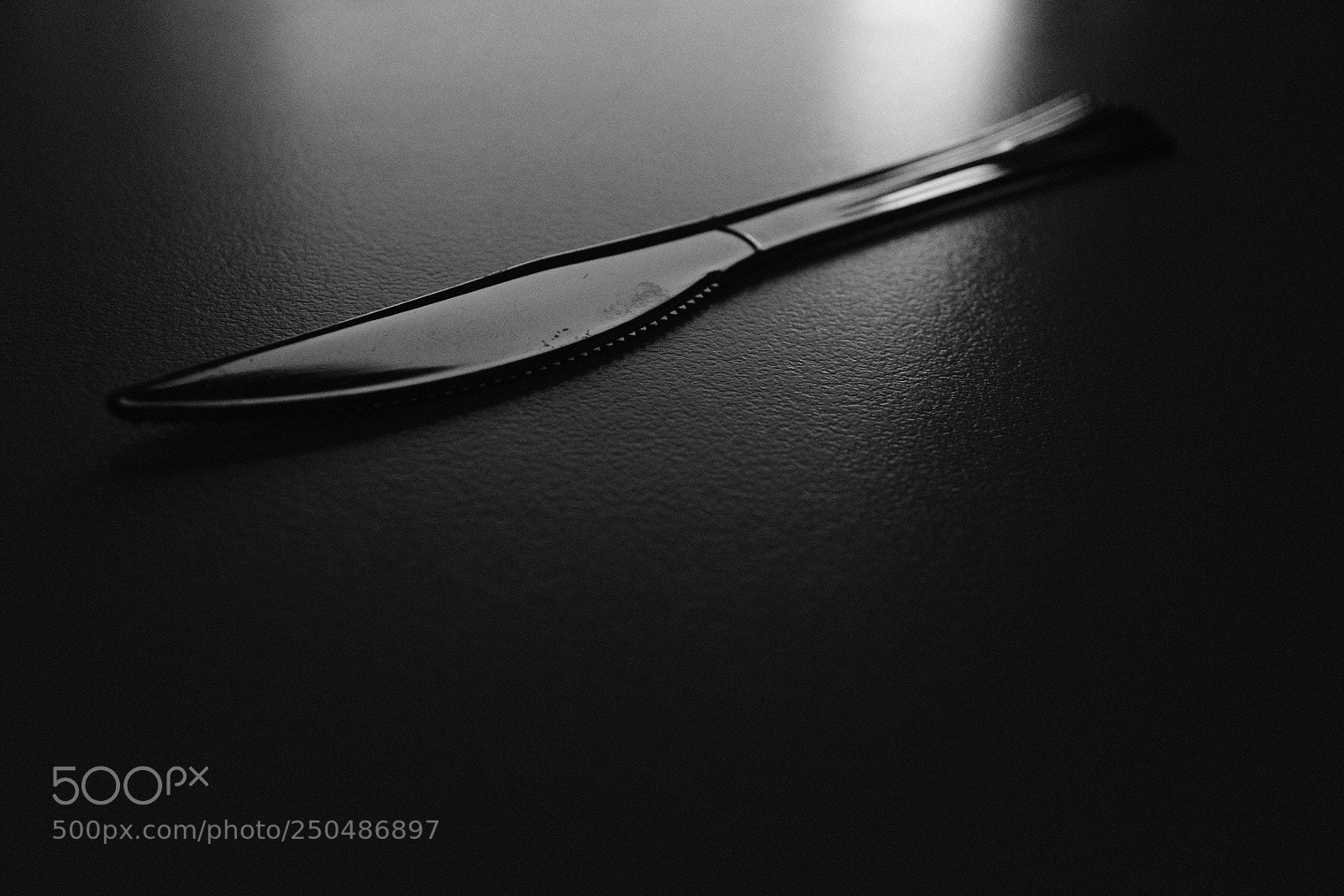 Fujifilm X100F sample photo. The knife photography