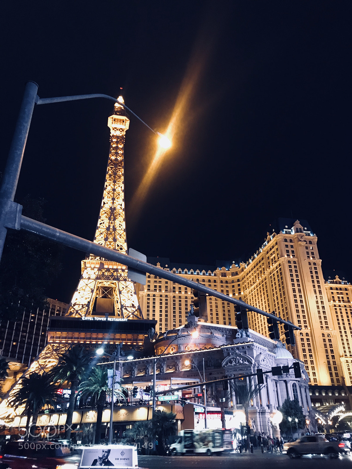 Apple iPhone 7 Plus sample photo. Paris las vegas photography
