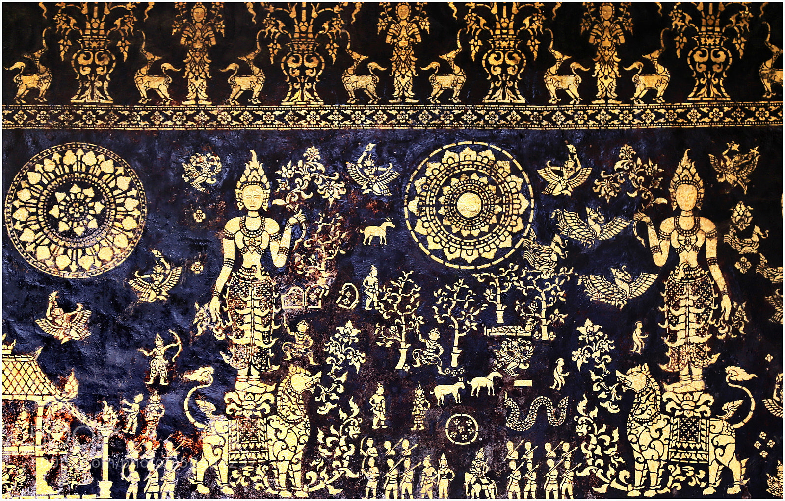 Canon EOS 6D + Canon EF 24-105mm F4L IS USM sample photo. Bas relief at wat photography