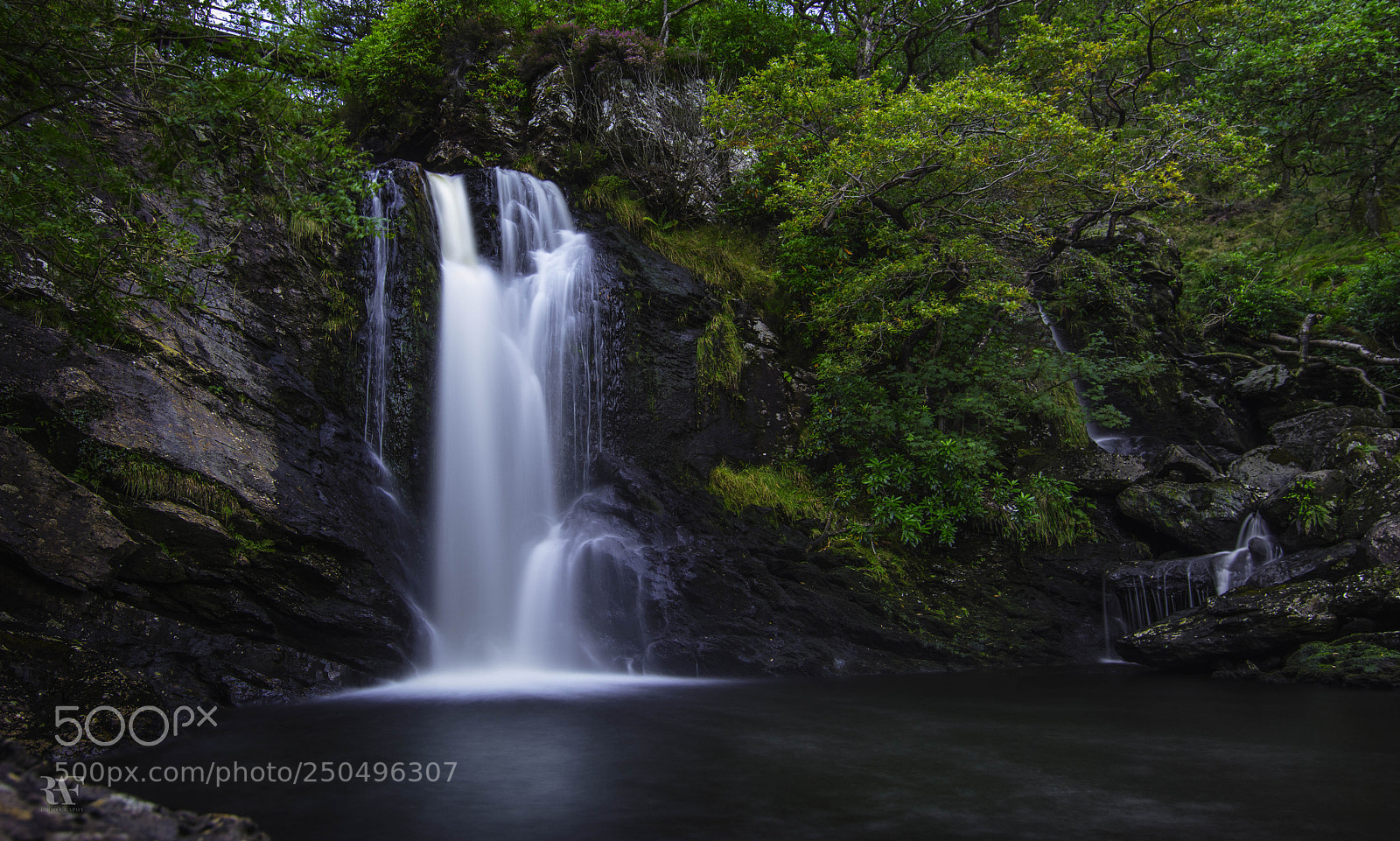Canon EOS 5DS R sample photo. Inversnaid waterfall photography