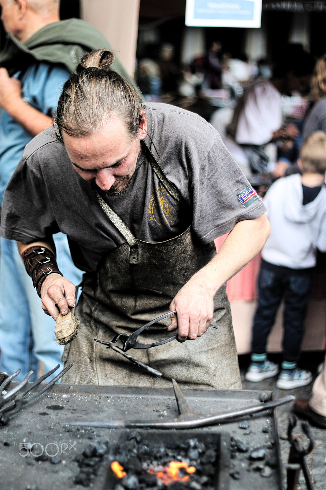 Canon EOS 750D (EOS Rebel T6i / EOS Kiss X8i) sample photo. Blacksmith photography